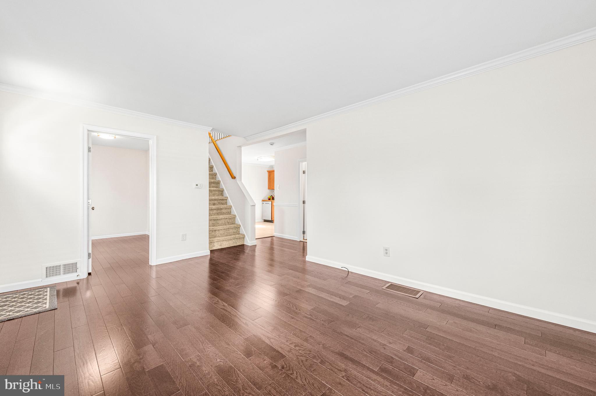 MAPLE SHADE - Residential