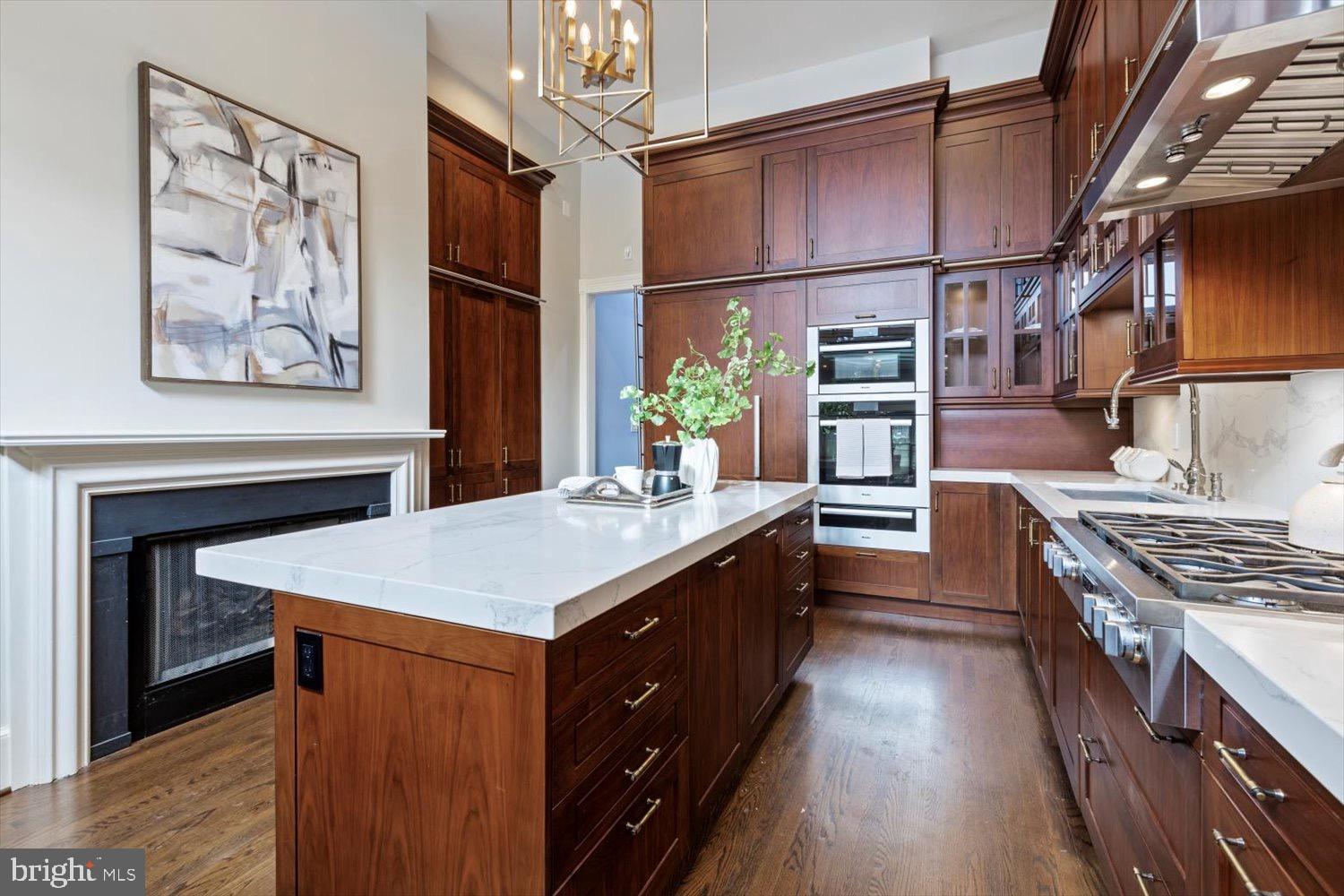 GEORGETOWN - Residential