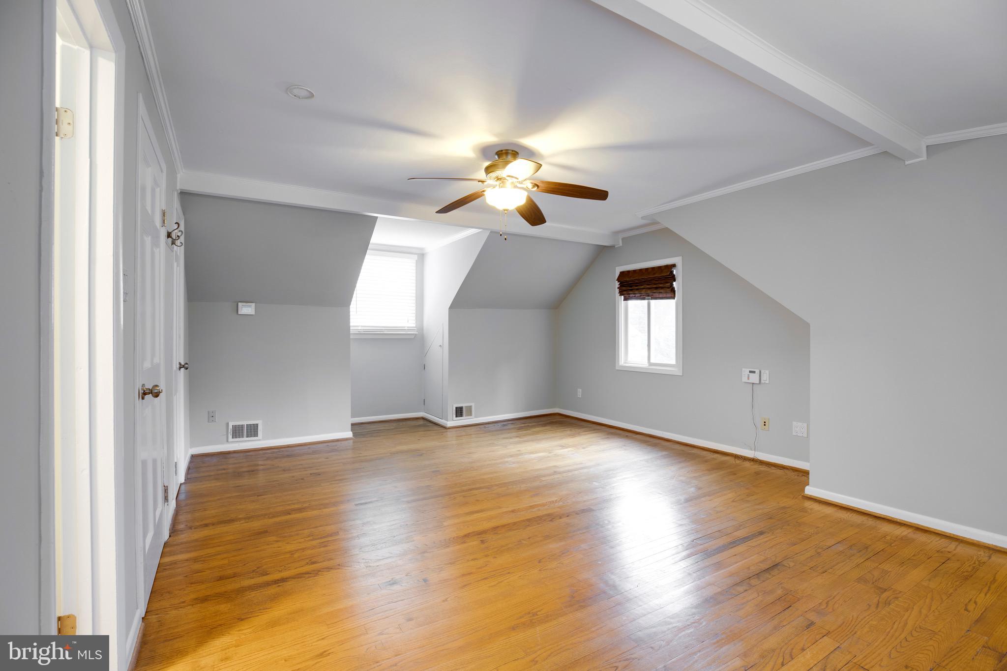 HICKORY HALL ESTATES - Residential Lease