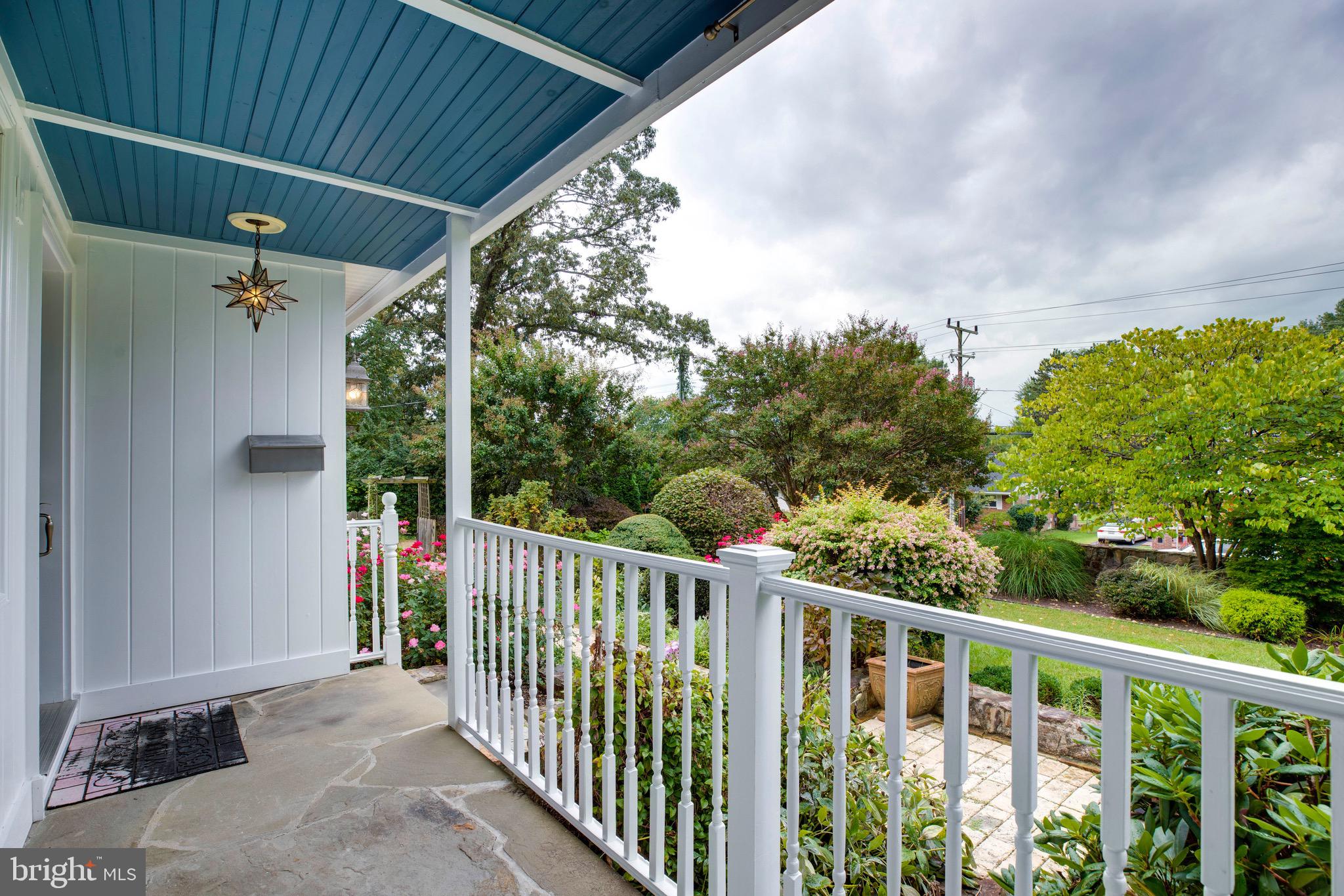 HICKORY HALL ESTATES - Residential Lease