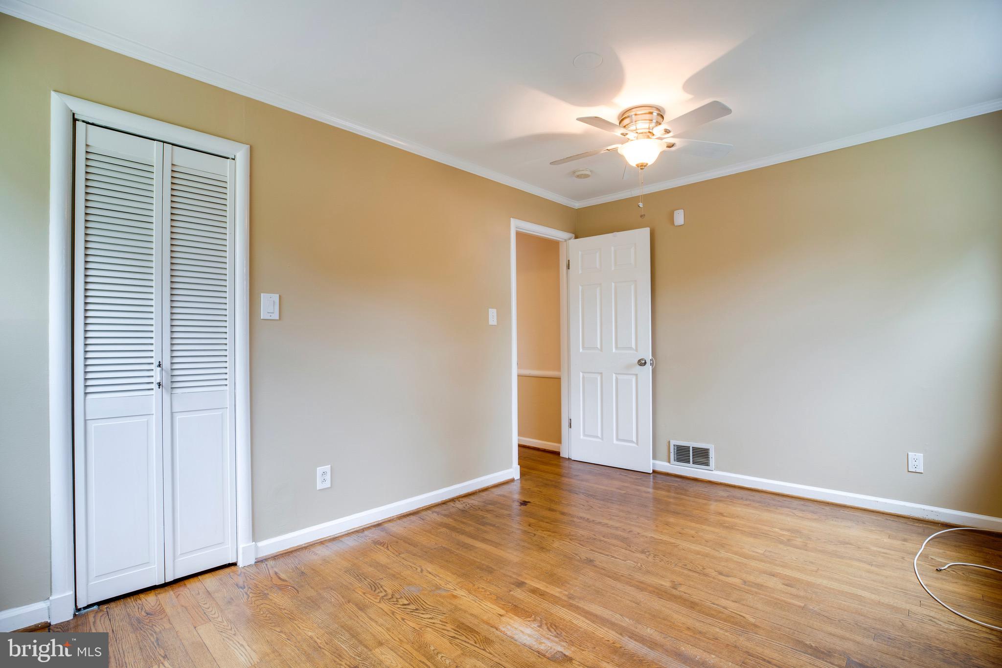 HICKORY HALL ESTATES - Residential Lease