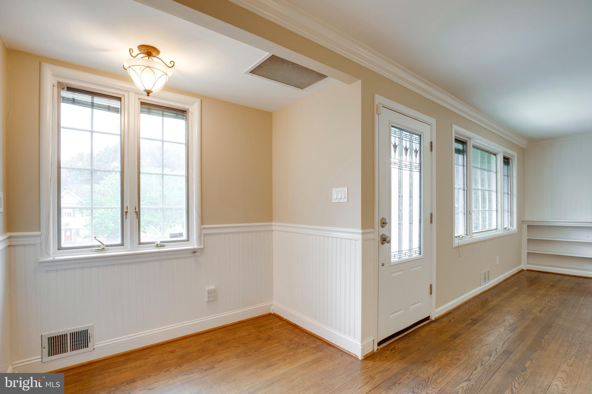 HICKORY HALL ESTATES - Residential Lease