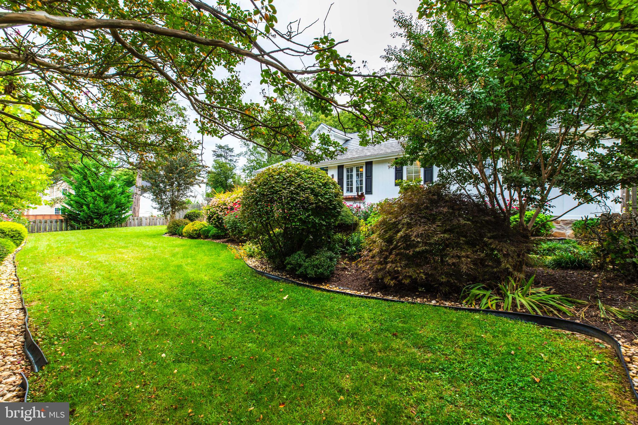 HICKORY HALL ESTATES - Residential Lease