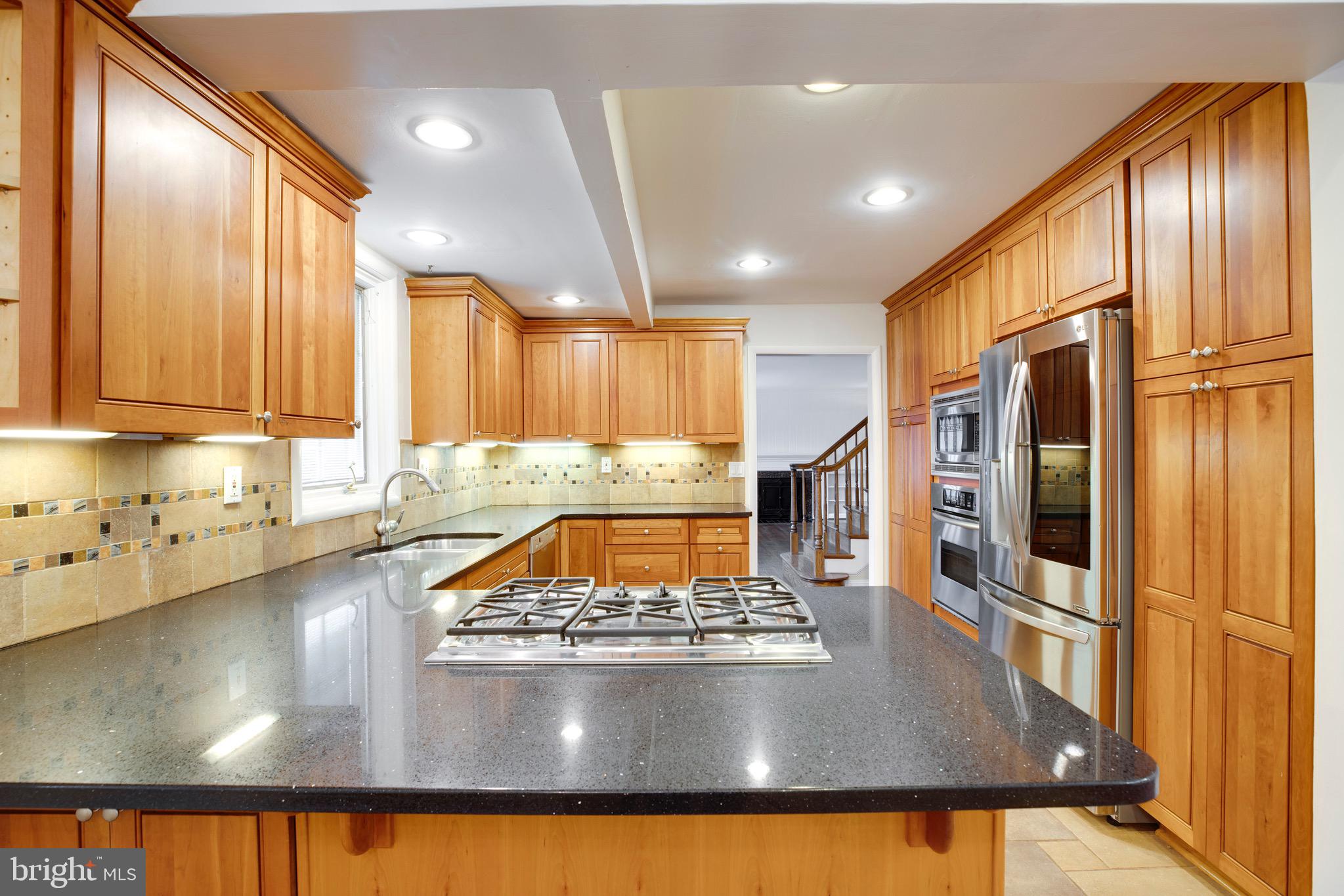 HICKORY HALL ESTATES - Residential Lease