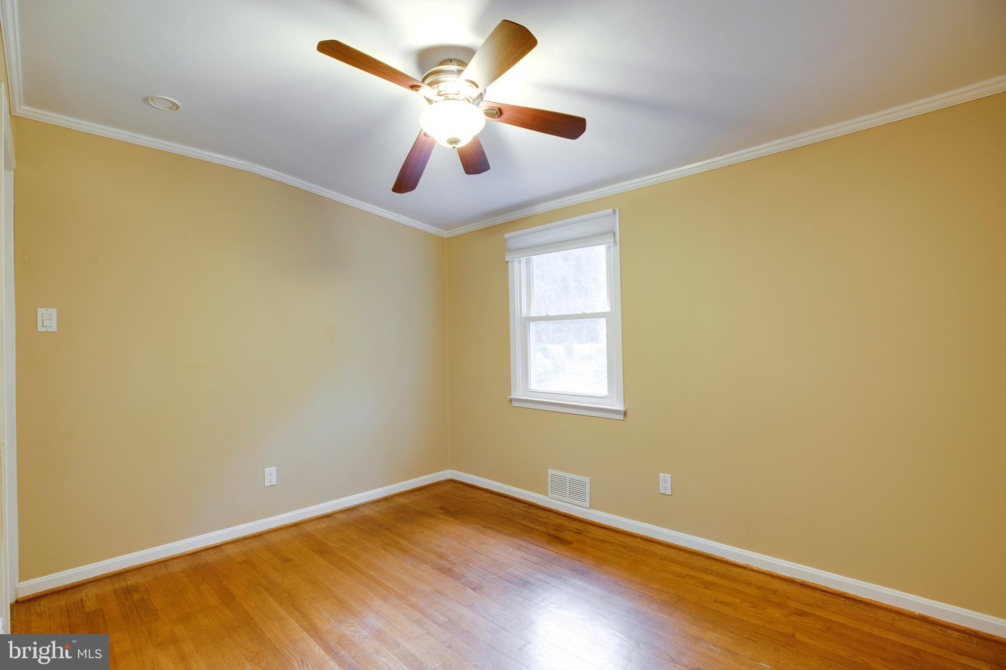 HICKORY HALL ESTATES - Residential Lease