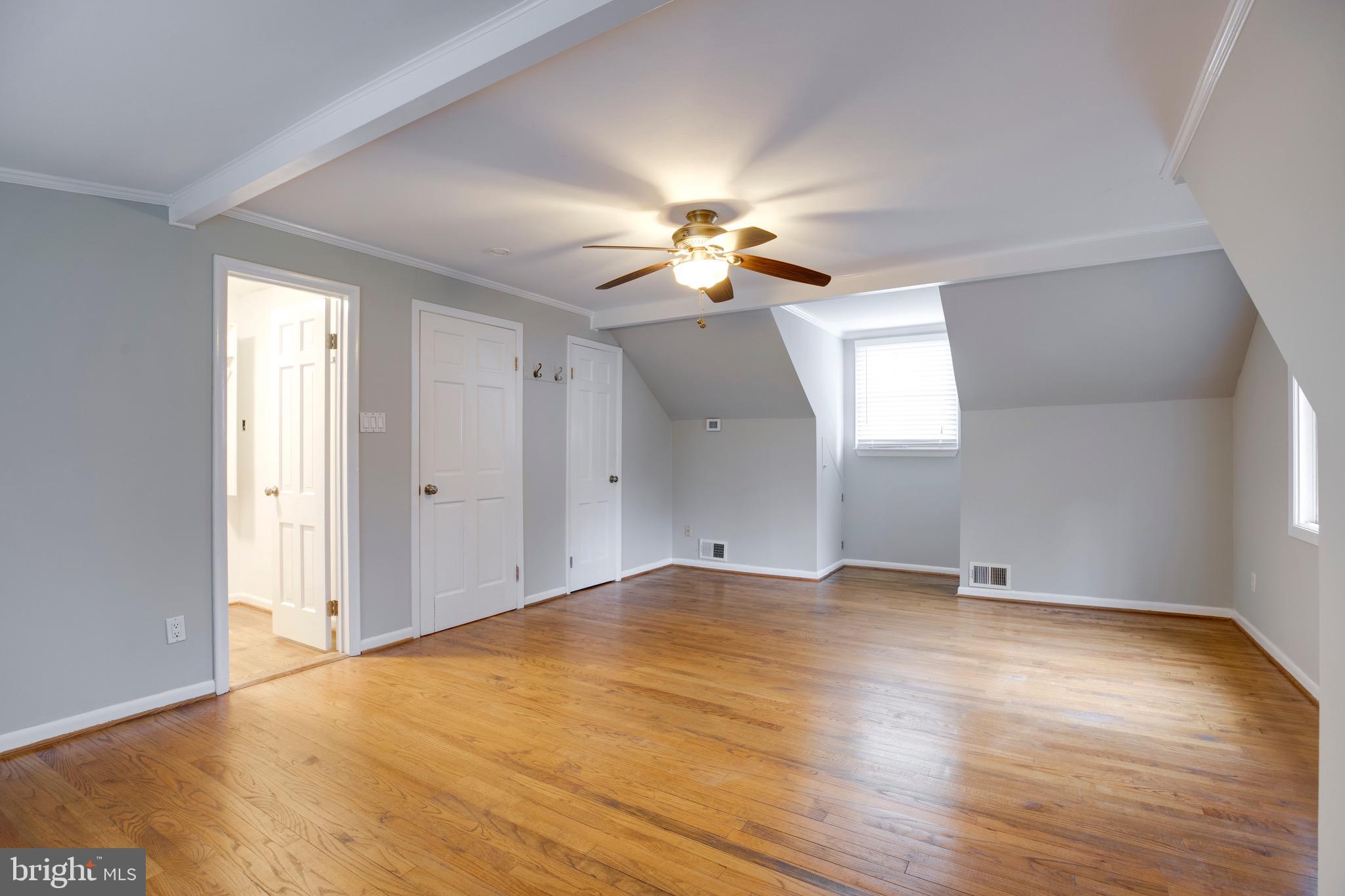 HICKORY HALL ESTATES - Residential Lease