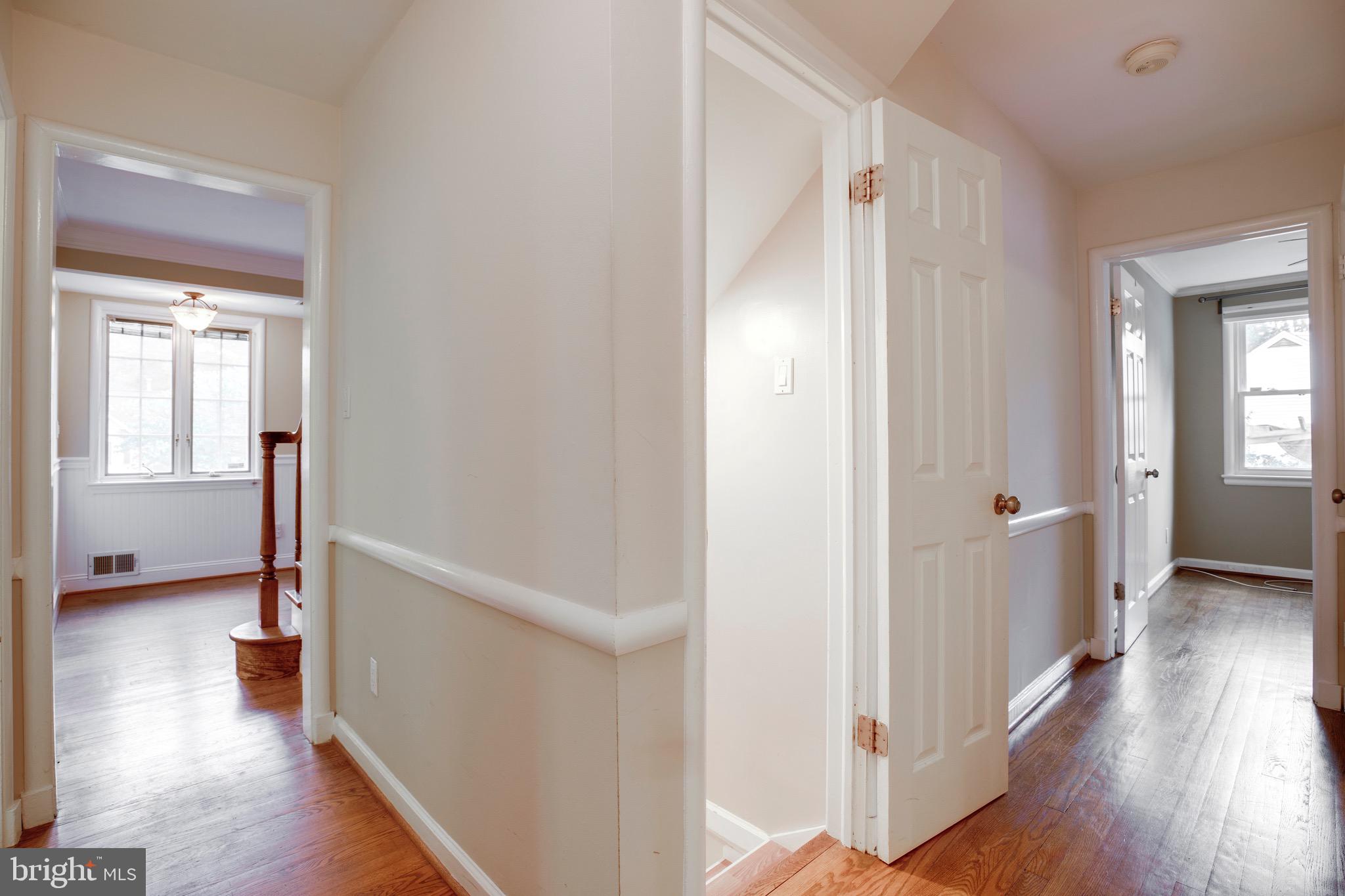 HICKORY HALL ESTATES - Residential Lease