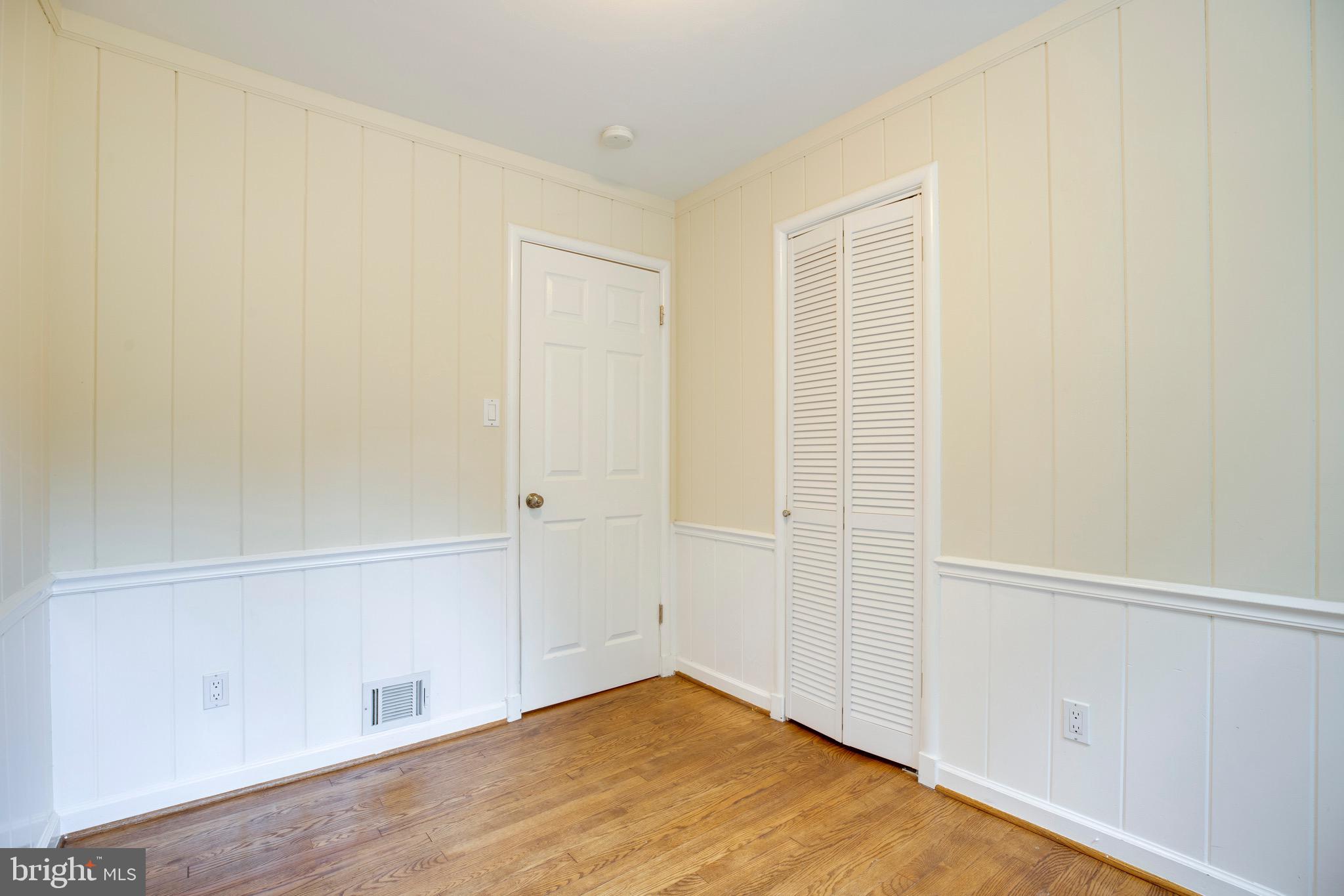 HICKORY HALL ESTATES - Residential Lease