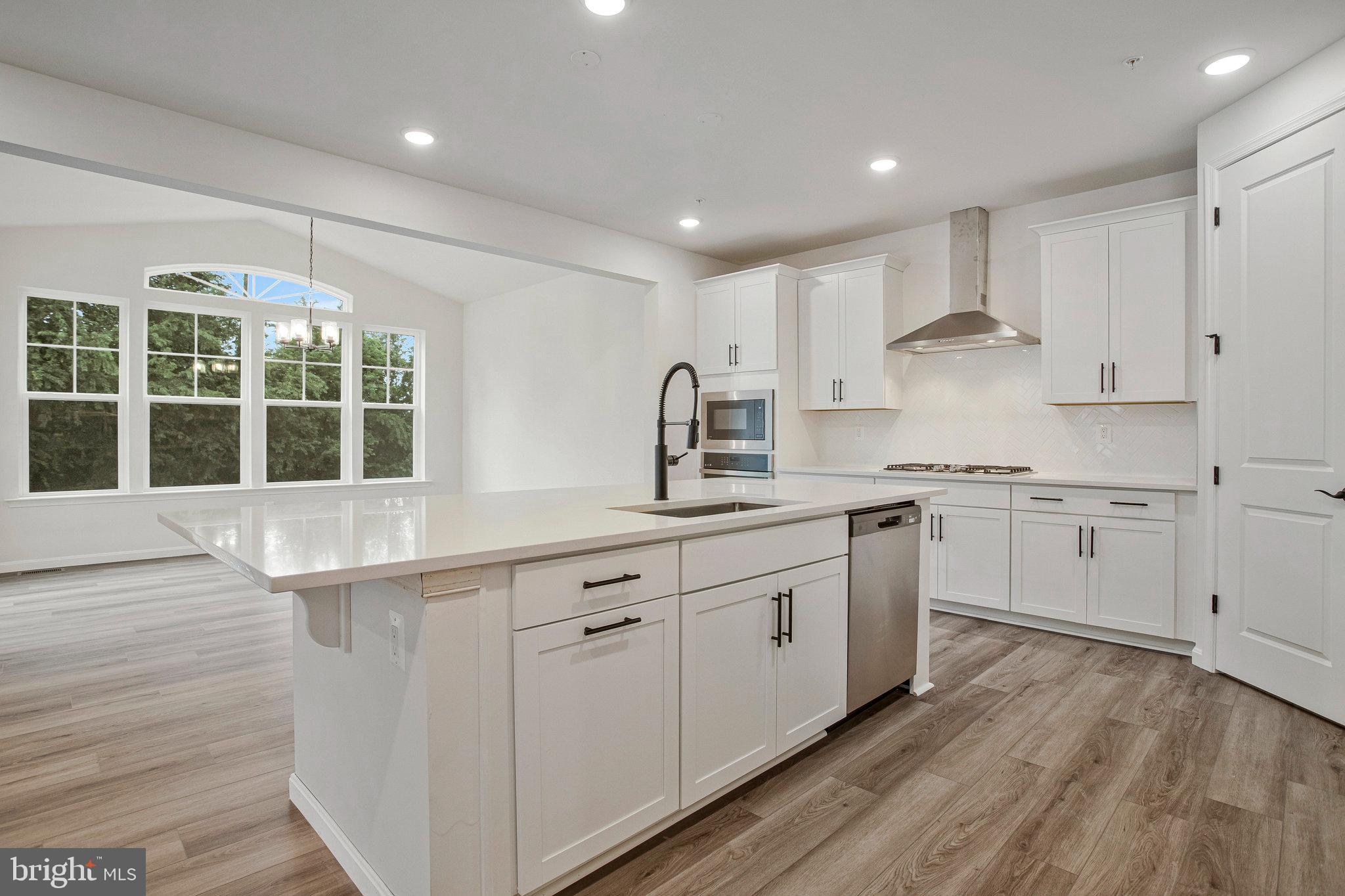 ROBERTS CROSSING - Residential