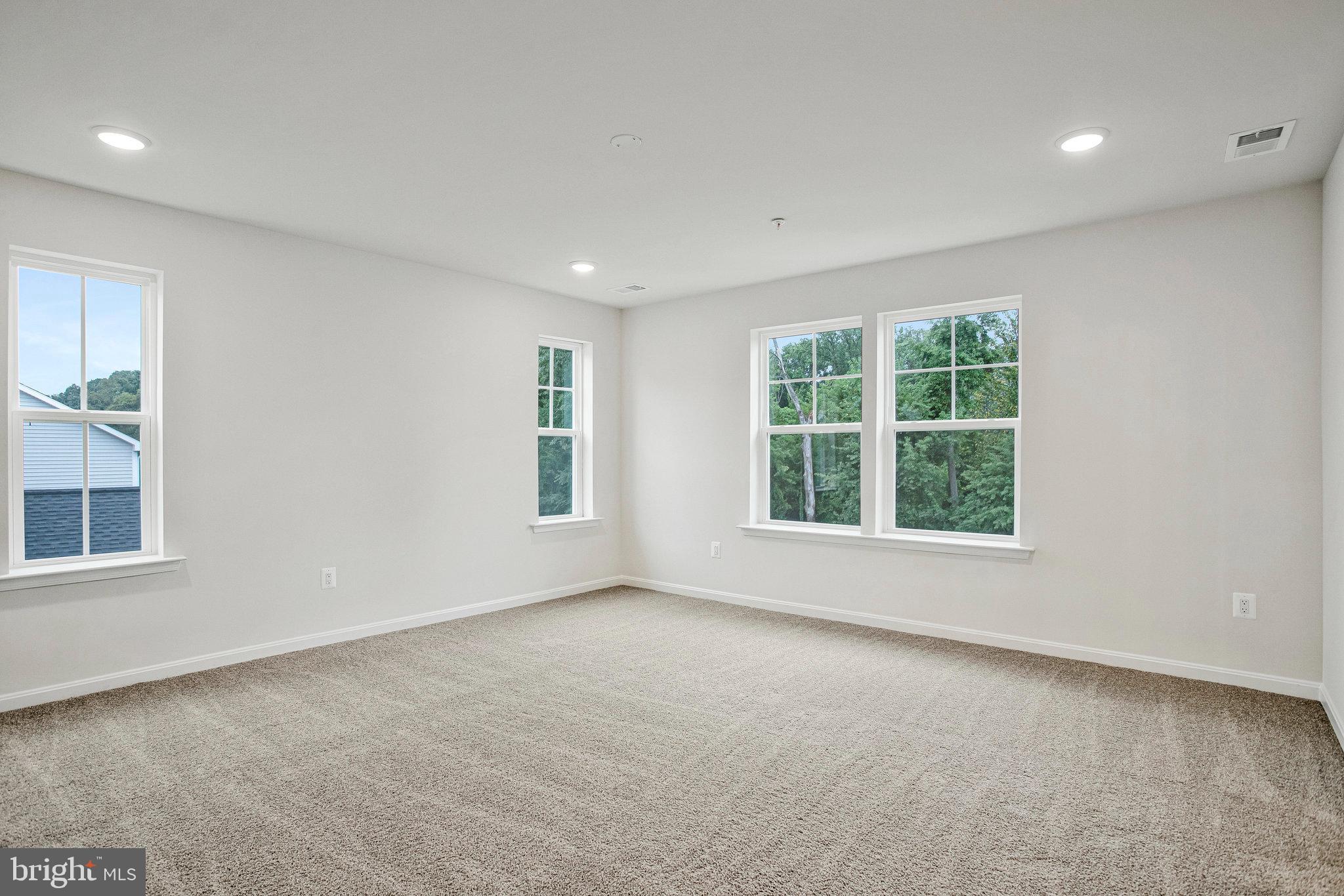 ROBERTS CROSSING - Residential