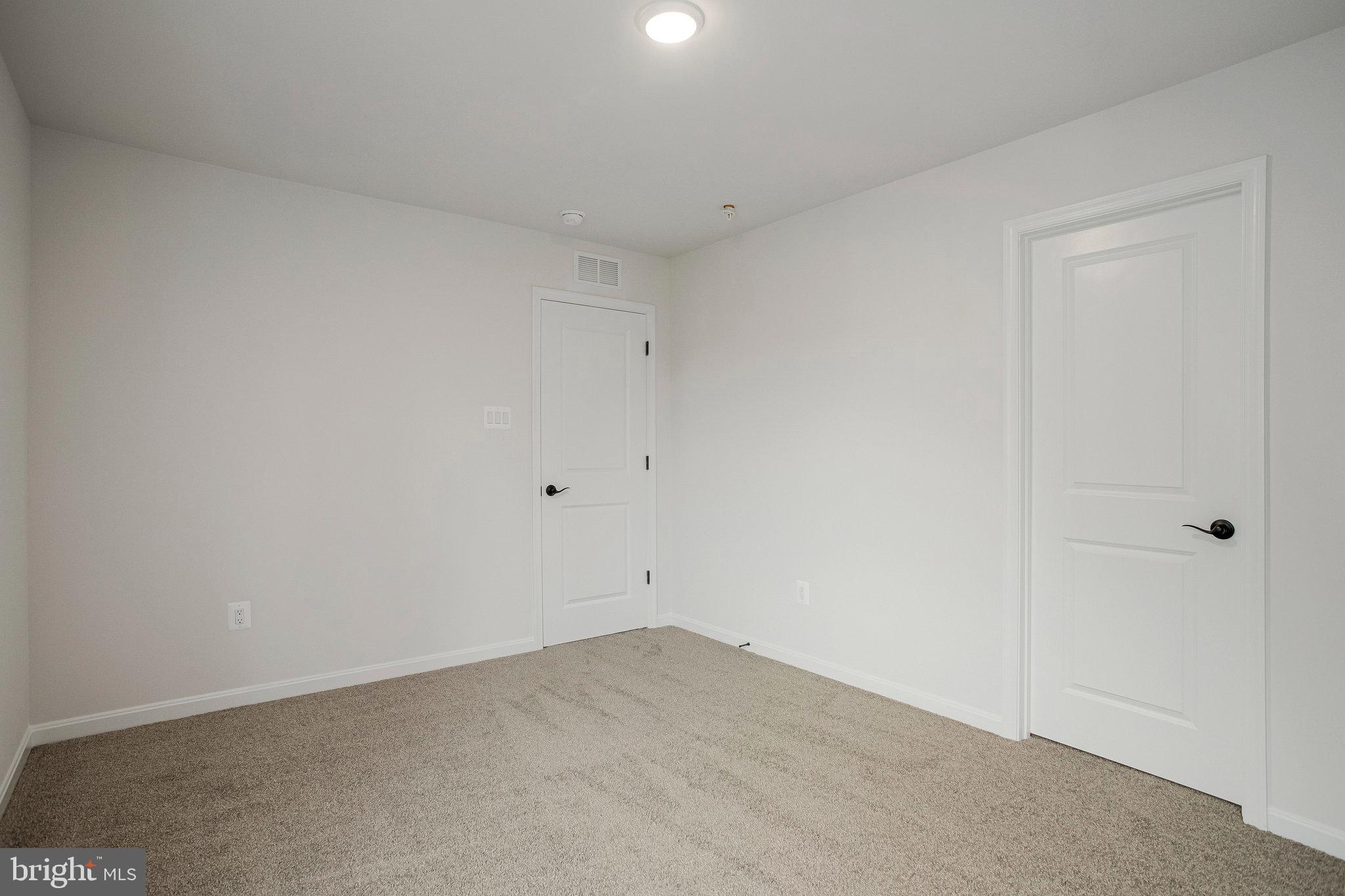 ROBERTS CROSSING - Residential