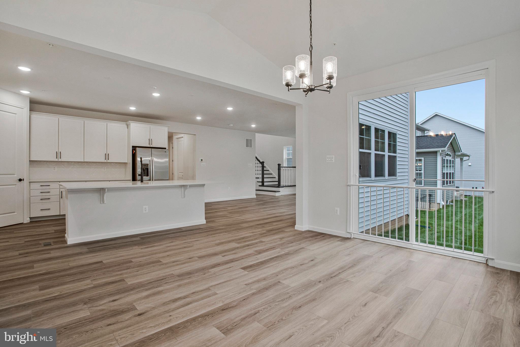 ROBERTS CROSSING - Residential