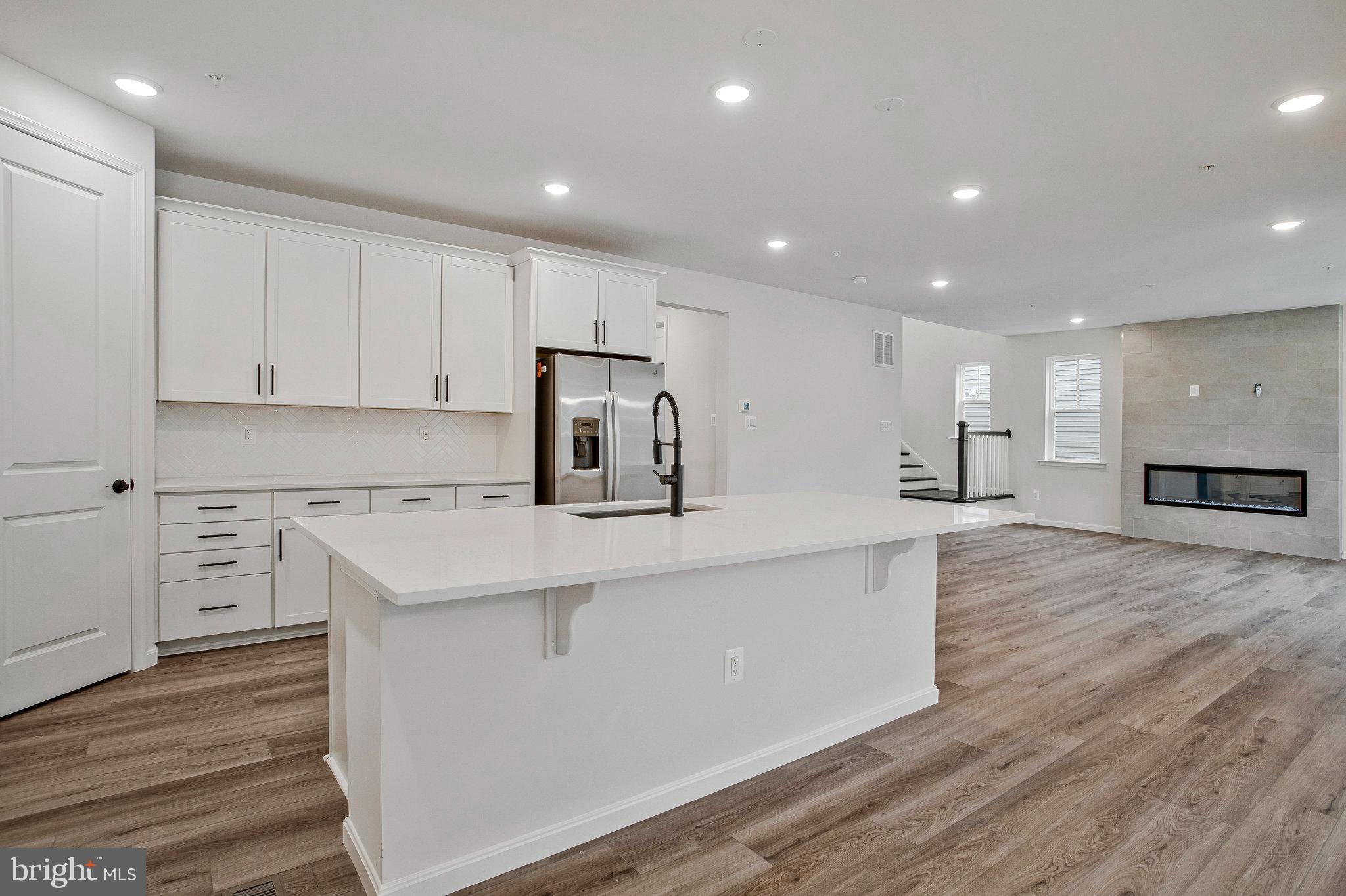 ROBERTS CROSSING - Residential