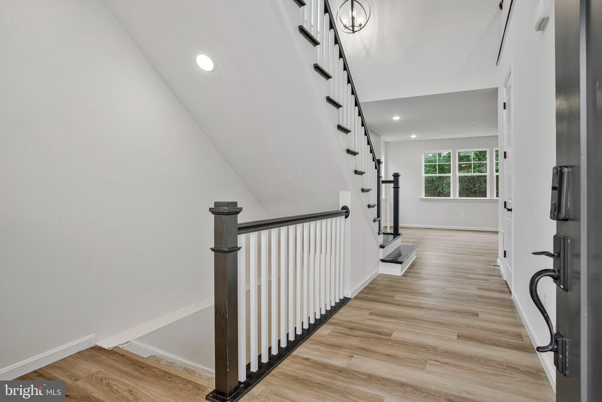 ROBERTS CROSSING - Residential