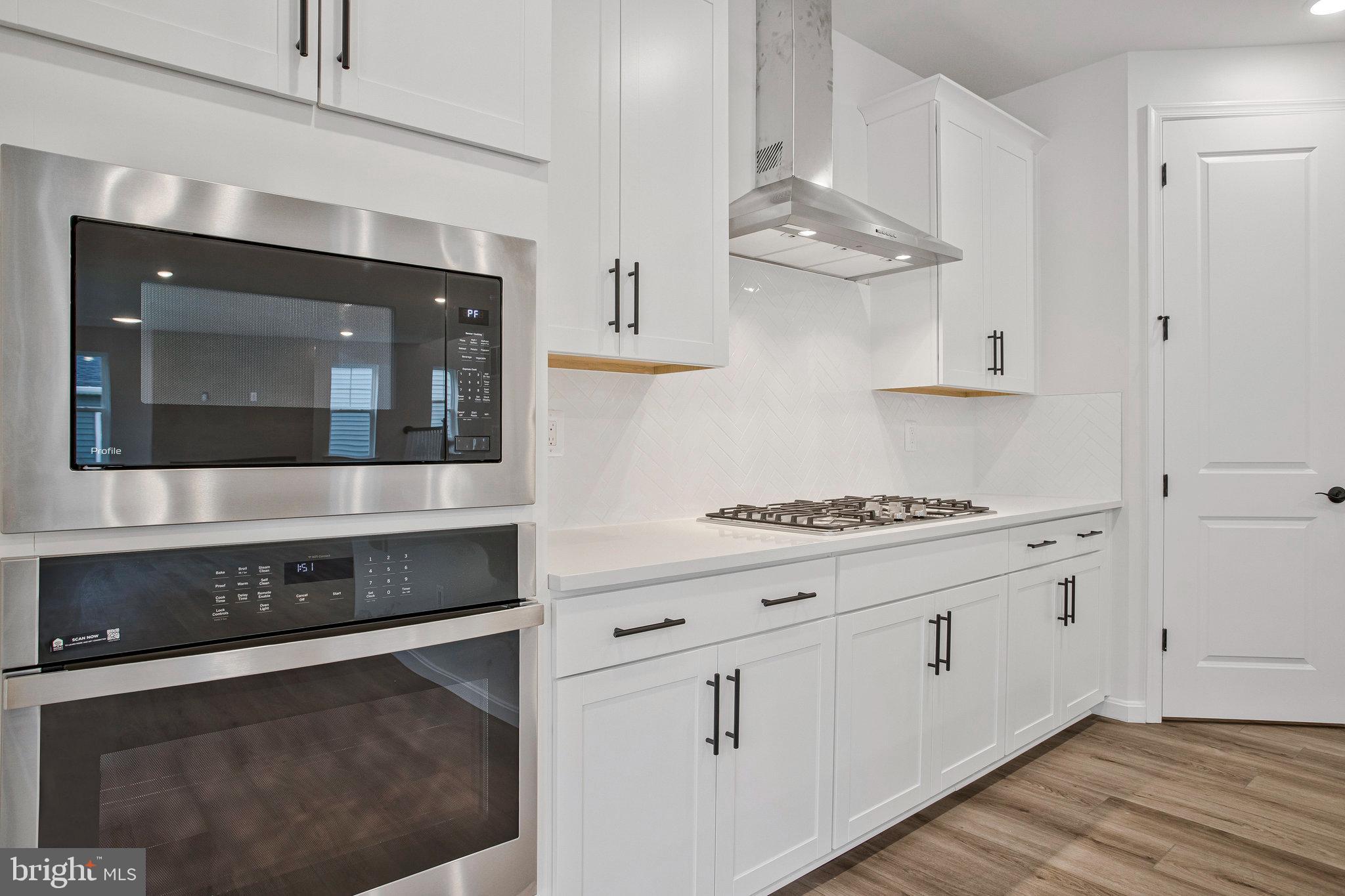 ROBERTS CROSSING - Residential