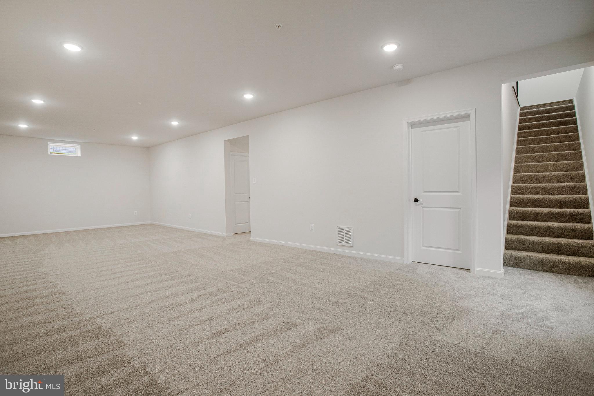 ROBERTS CROSSING - Residential