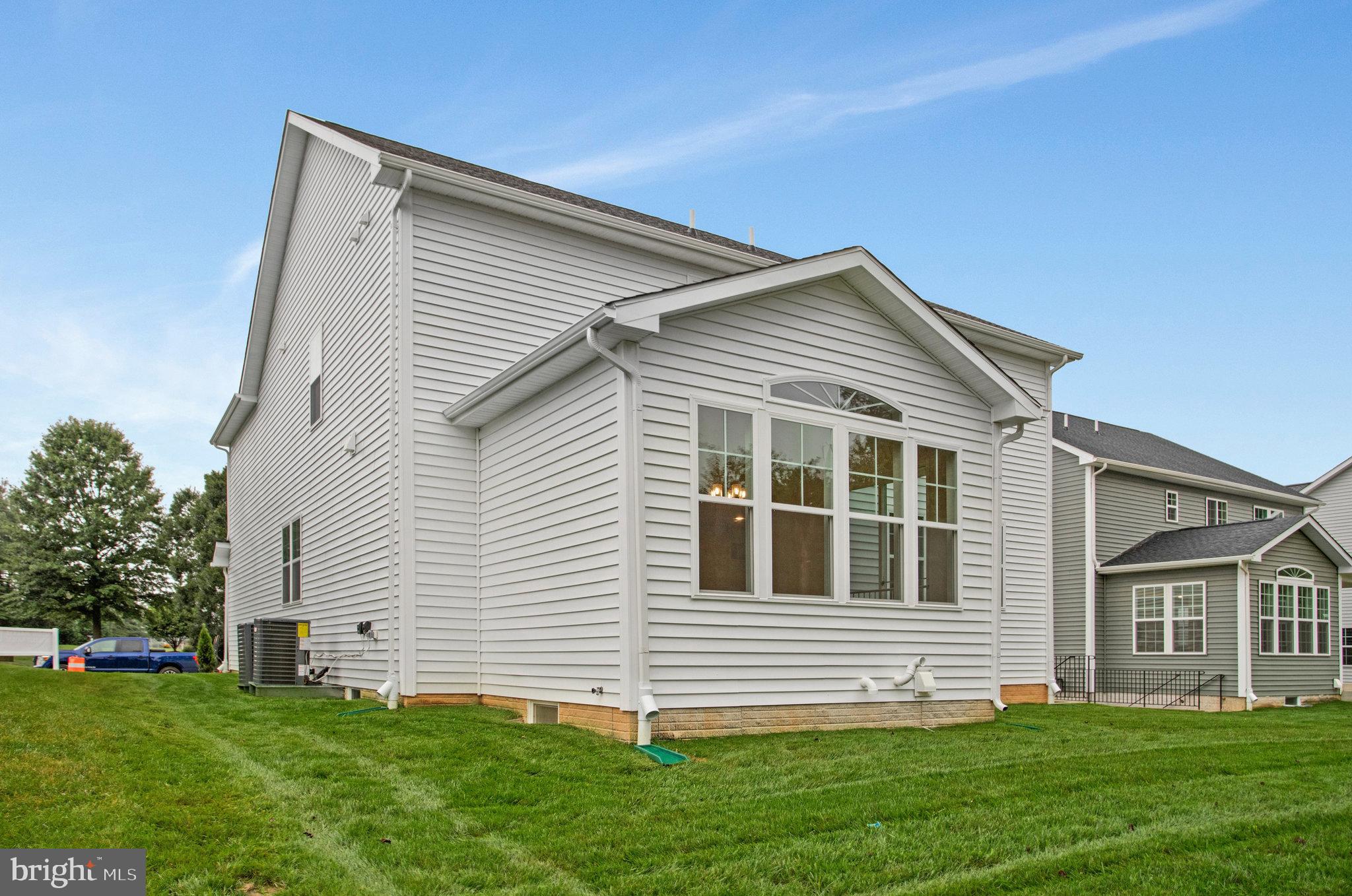 ROBERTS CROSSING - Residential