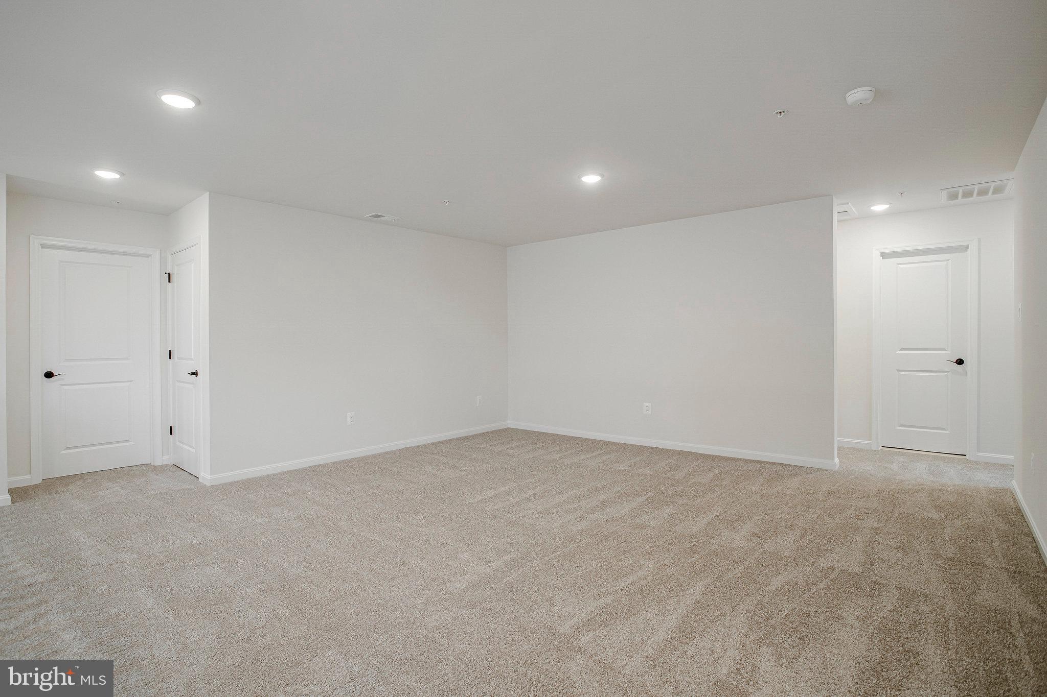 ROBERTS CROSSING - Residential