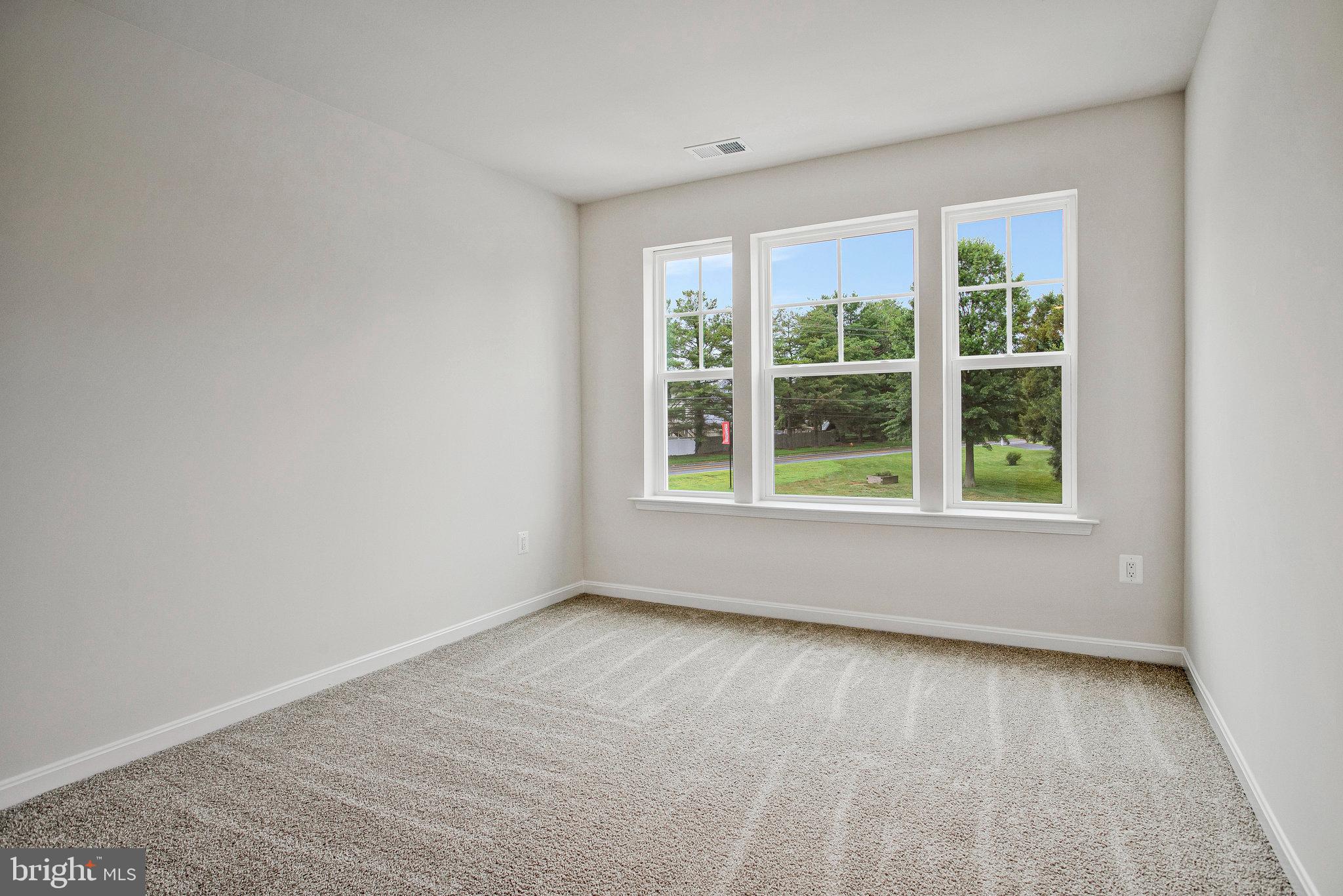 ROBERTS CROSSING - Residential