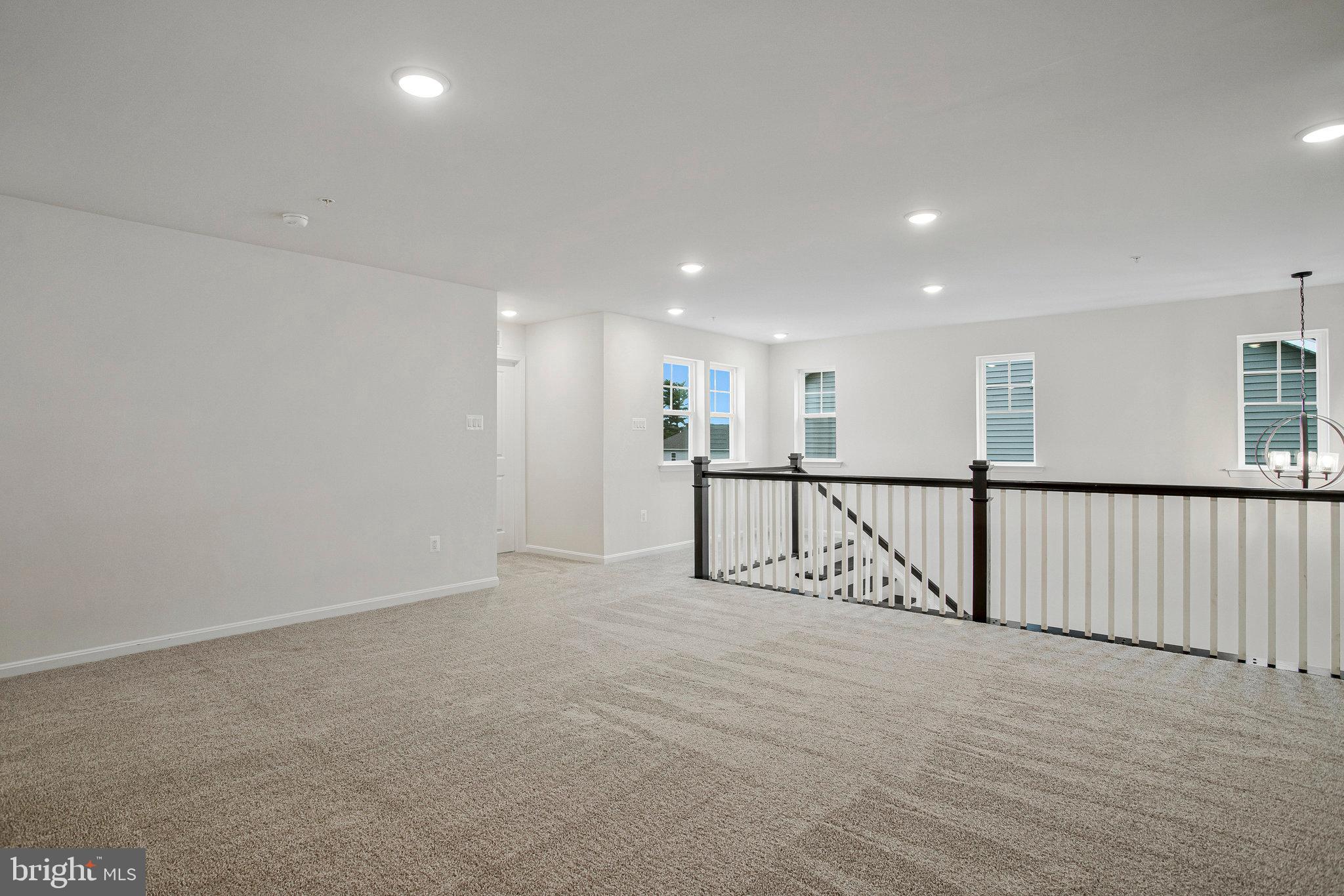 ROBERTS CROSSING - Residential