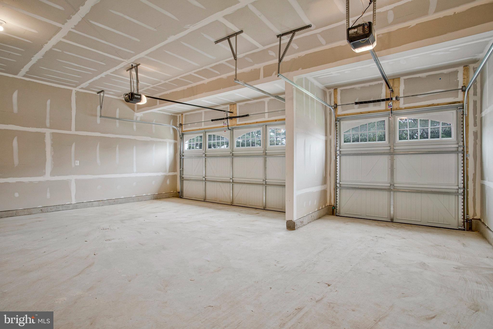 ROBERTS CROSSING - Residential