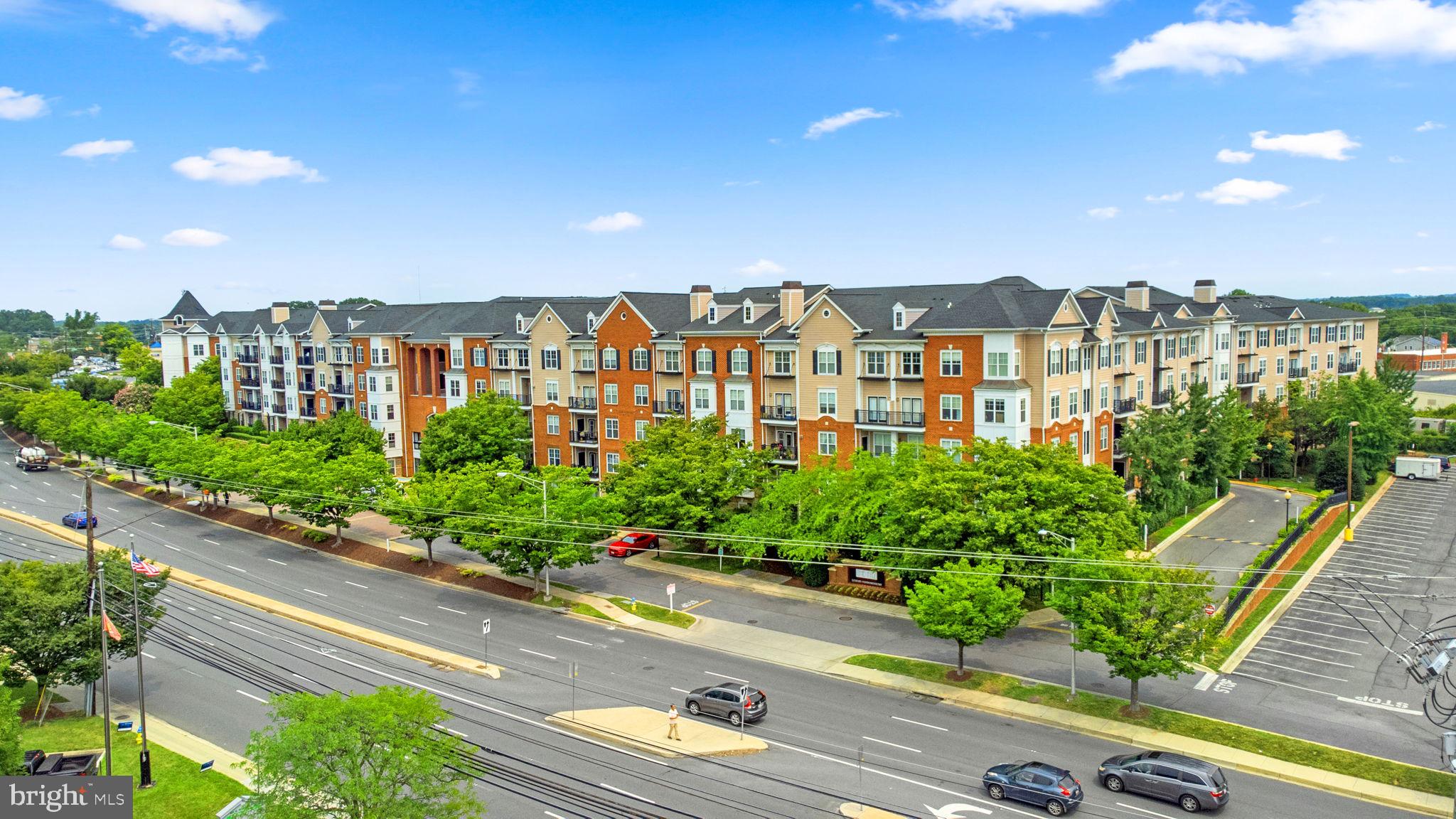 FITZ AT ROCKVILLE TOWN C - Residential