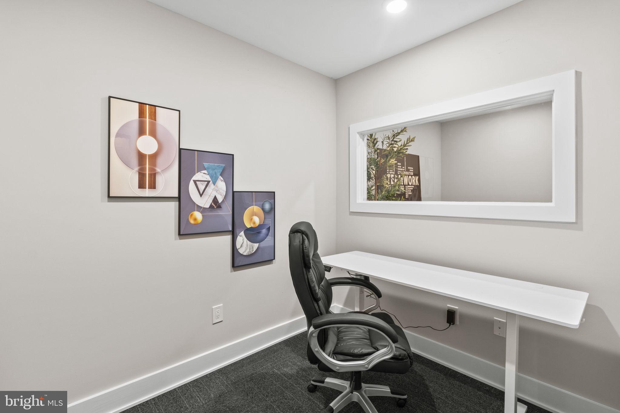 FISHTOWN - Residential Lease