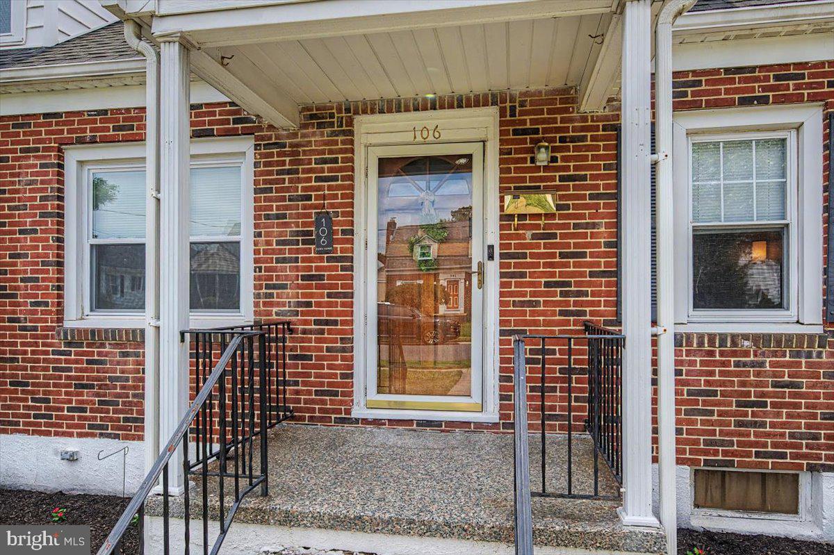 106 CURTIS AVENUE