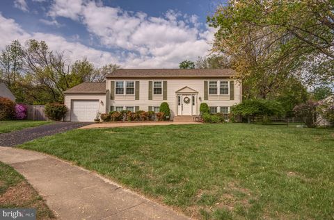 12609 ETRUSCAN DRIVE HERNDON VA 20171