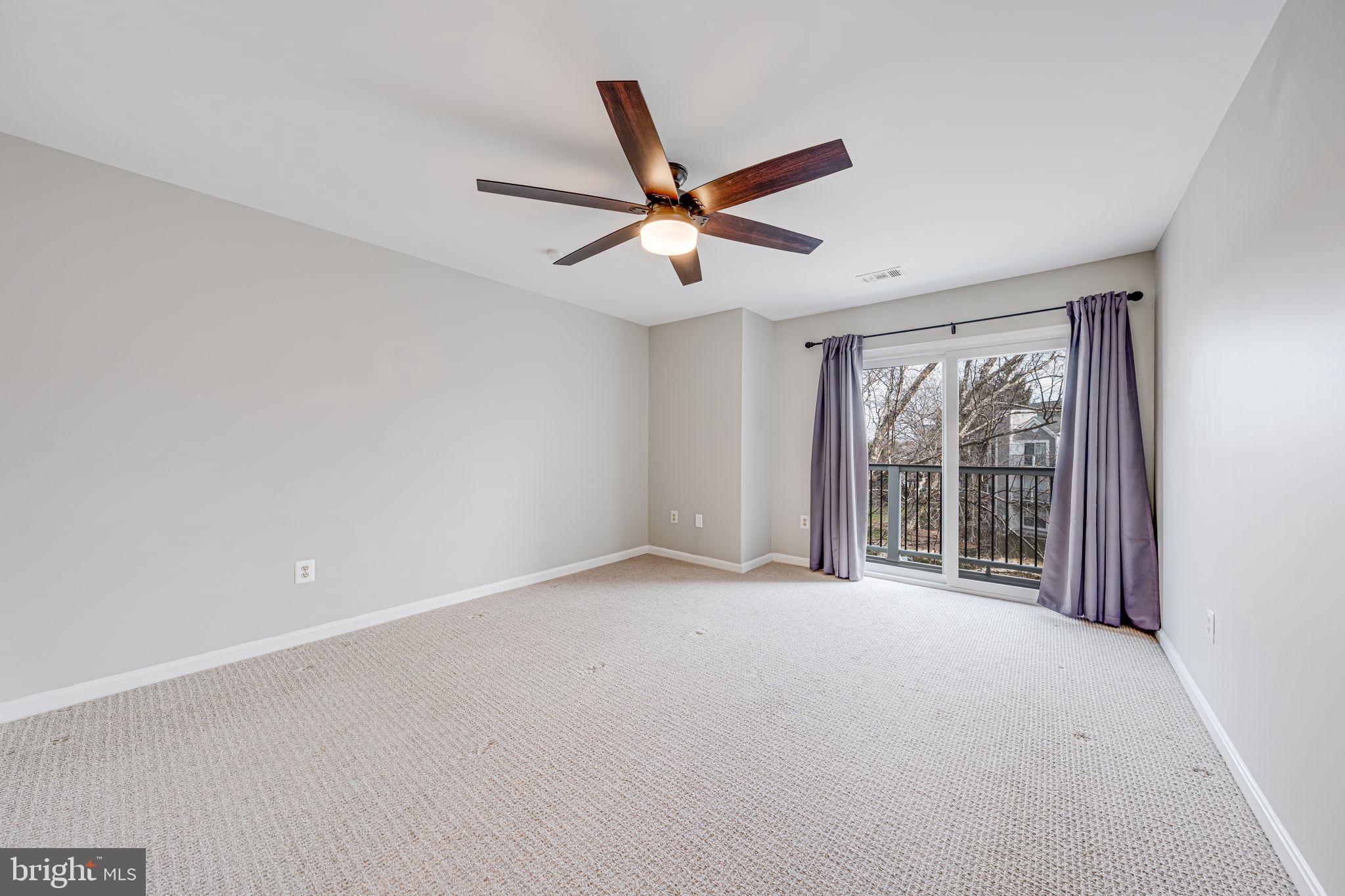 ASHBURN VILLAGE - Residential Lease