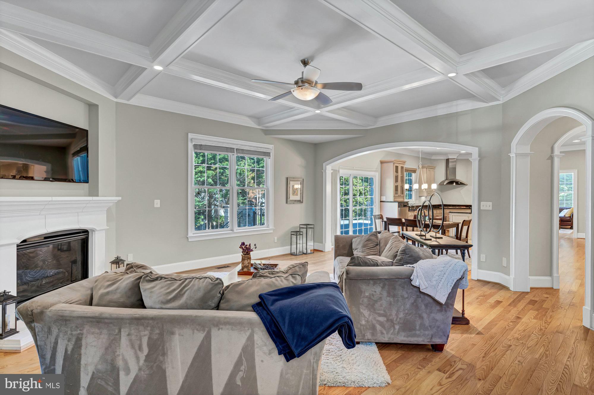 TYSONS ESTATES - Residential