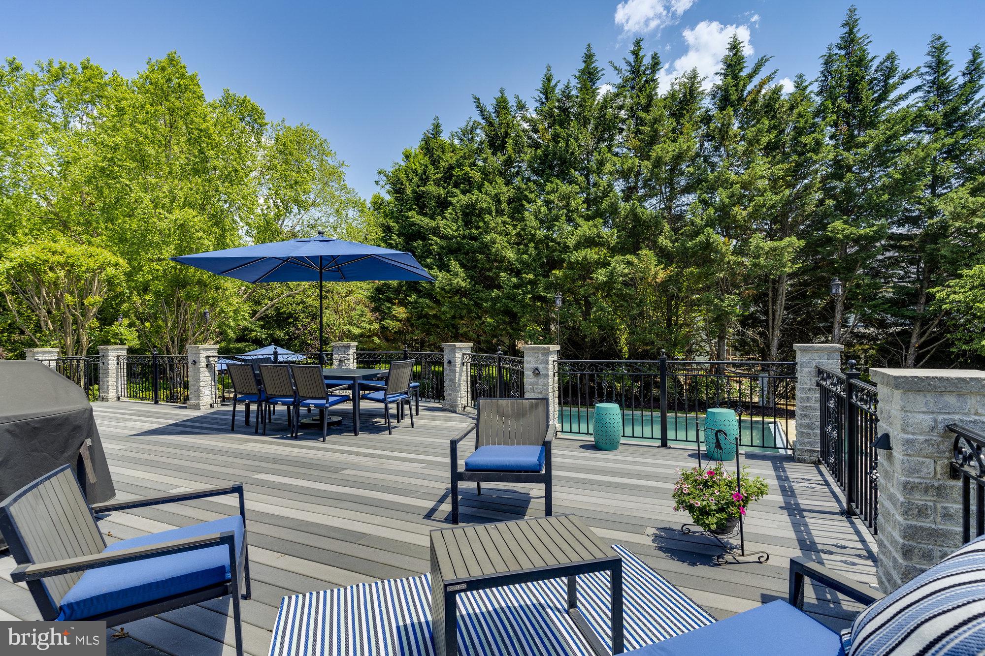 TYSONS ESTATES - Residential