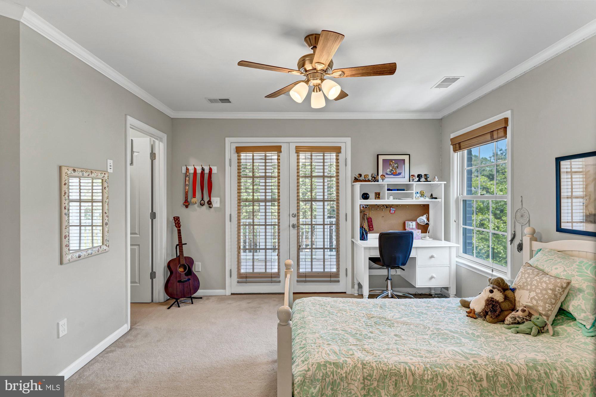 TYSONS ESTATES - Residential