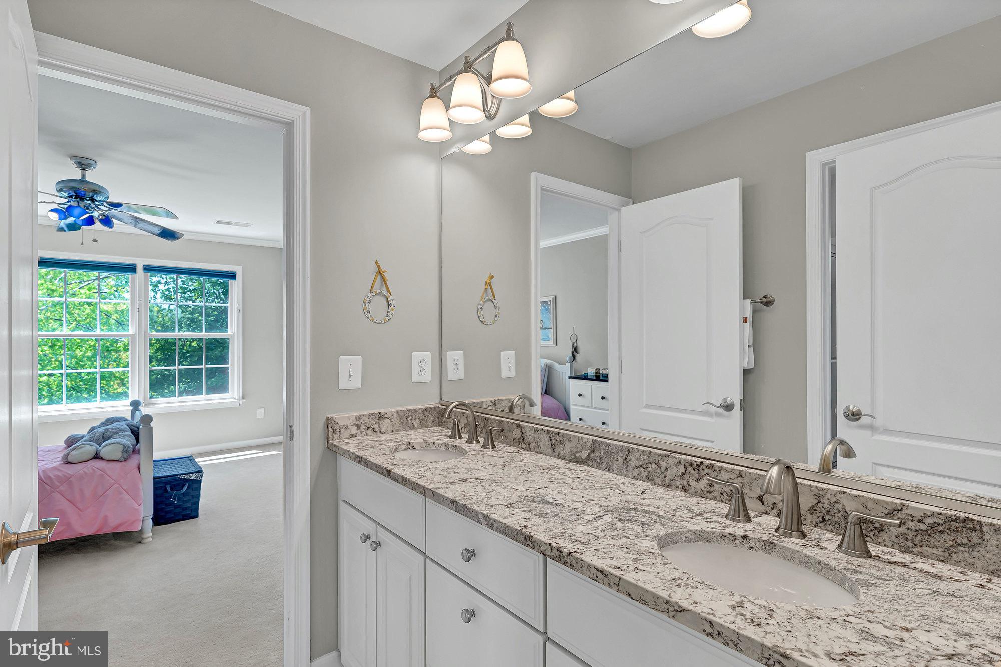 TYSONS ESTATES - Residential