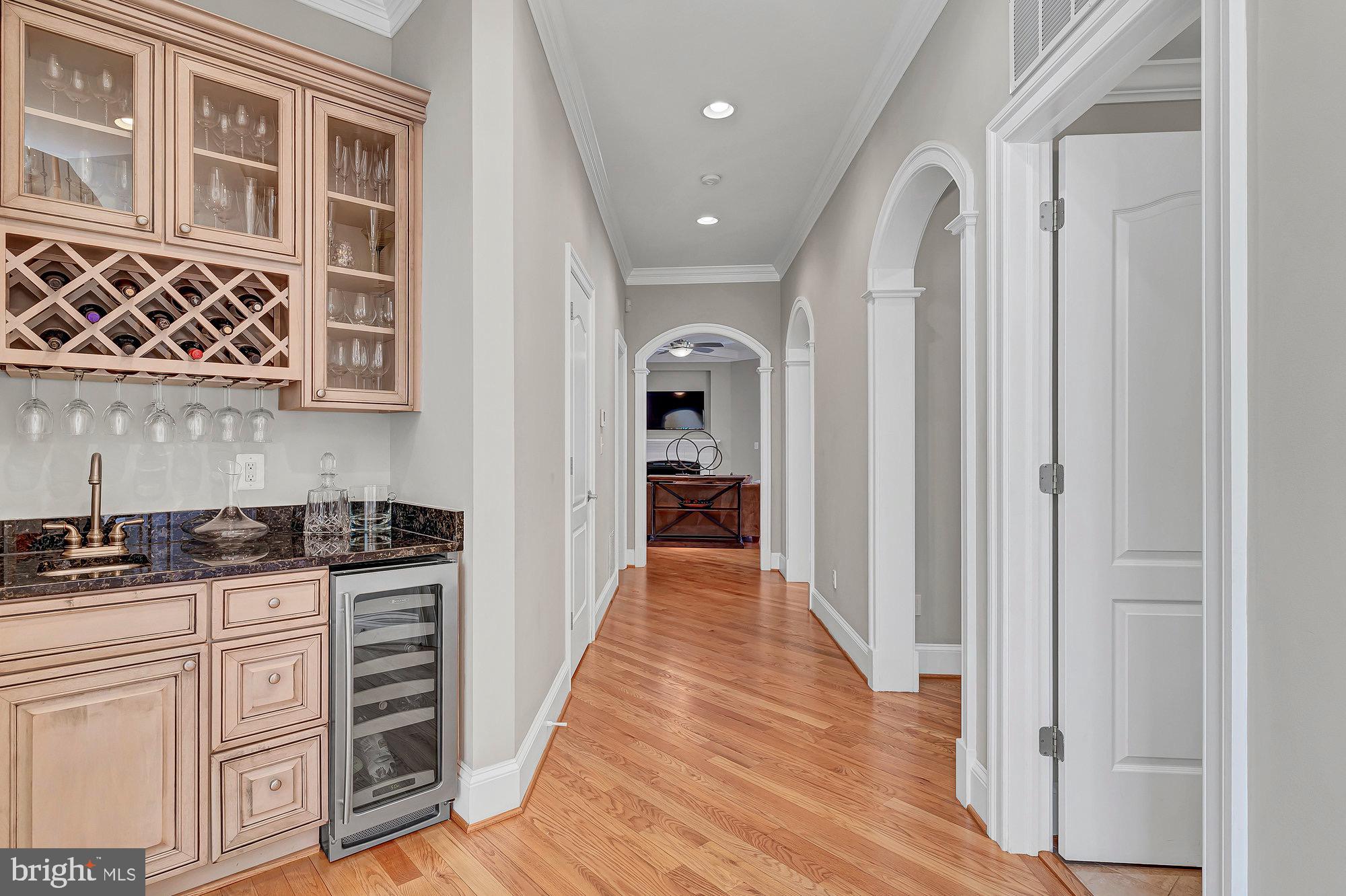 TYSONS ESTATES - Residential