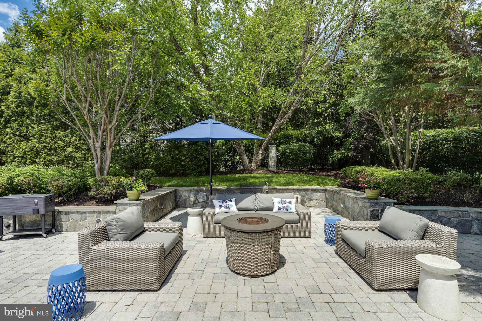 TYSONS ESTATES - Residential