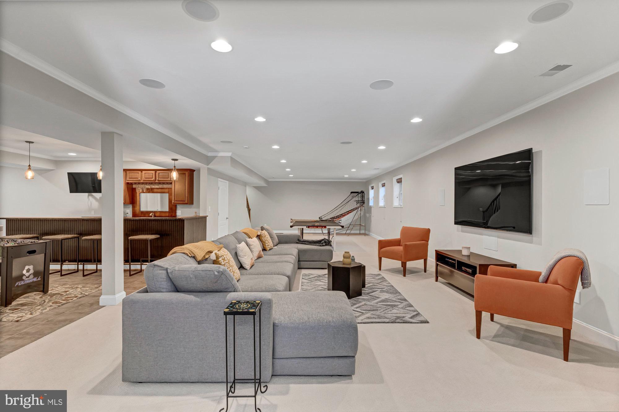 TYSONS ESTATES - Residential