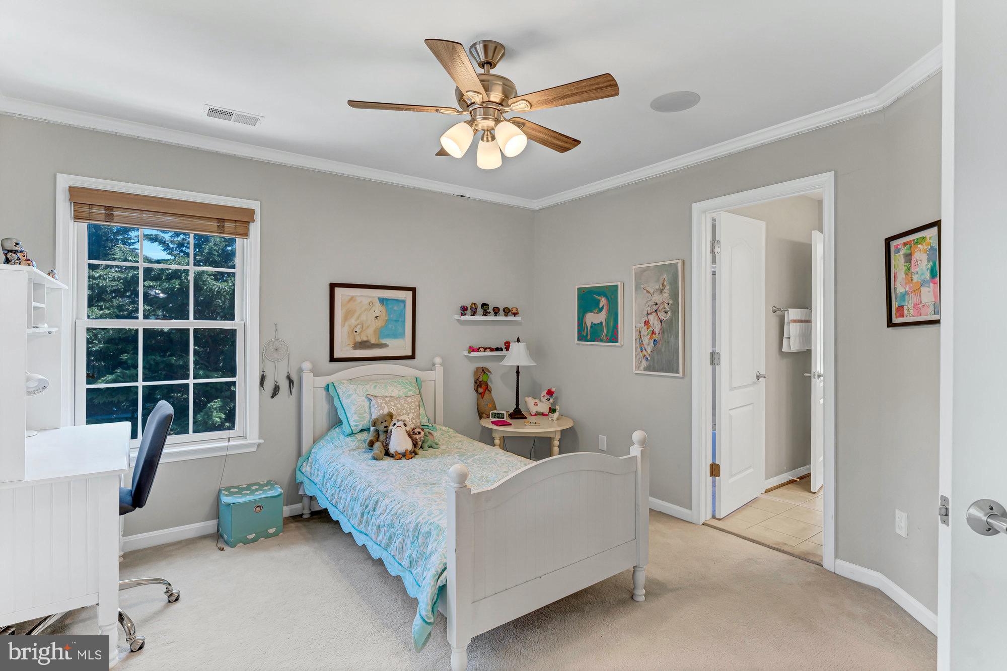 TYSONS ESTATES - Residential