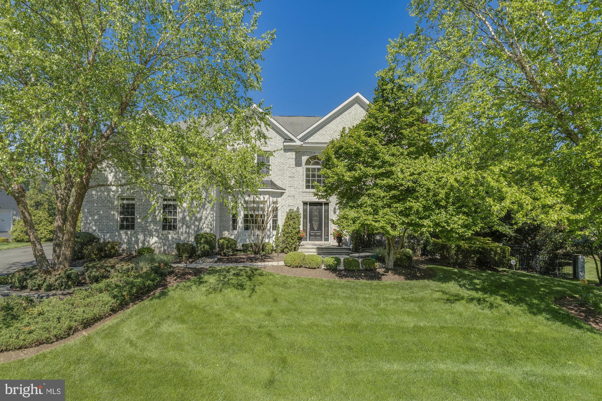 TYSONS ESTATES - Residential