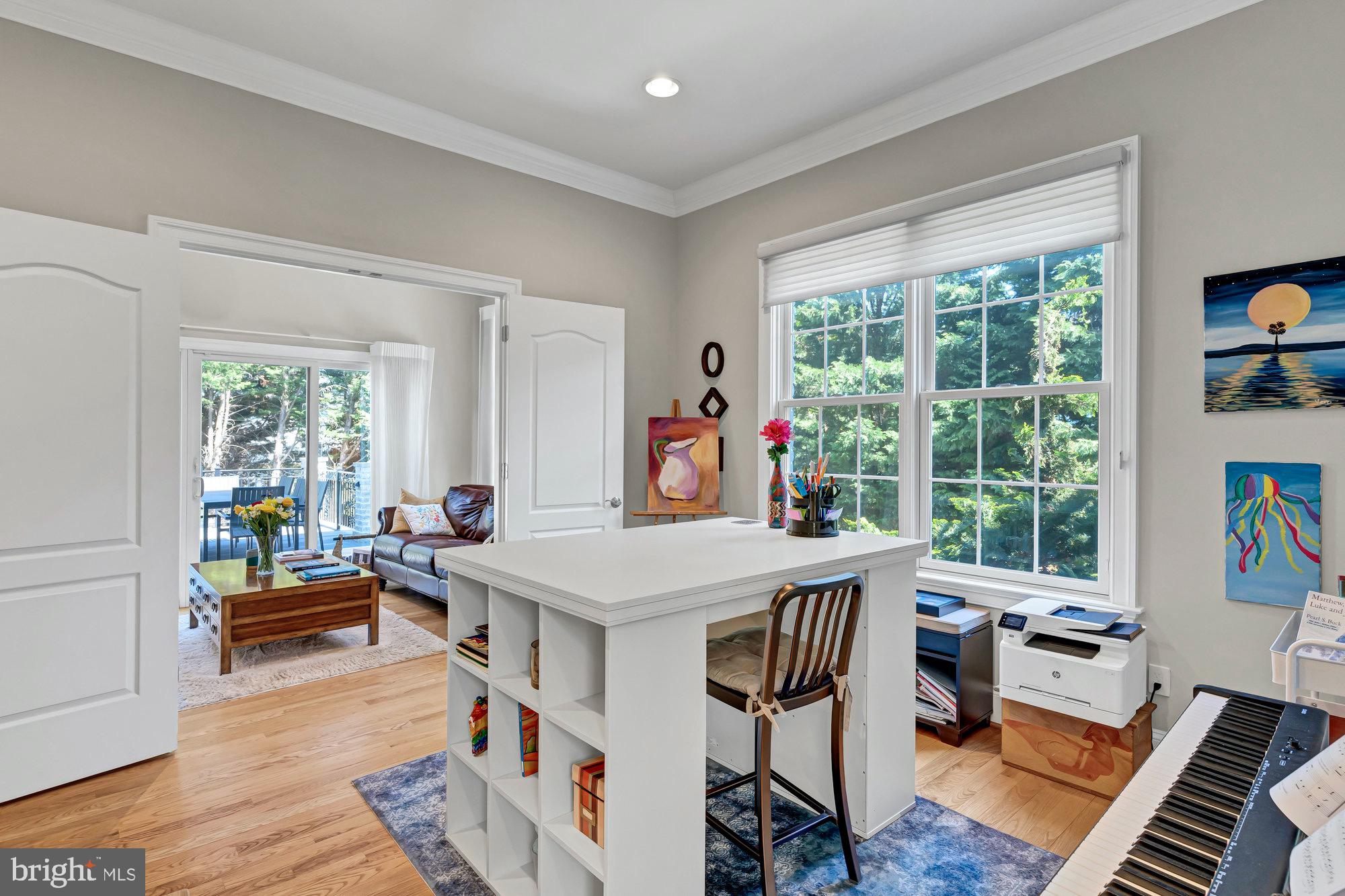 TYSONS ESTATES - Residential