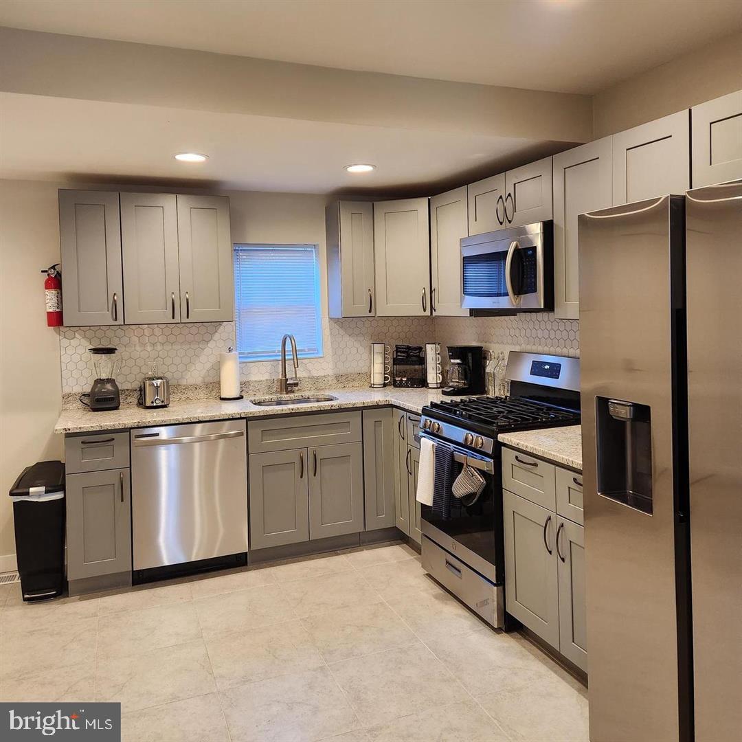 GRAYS FERRY - Residential