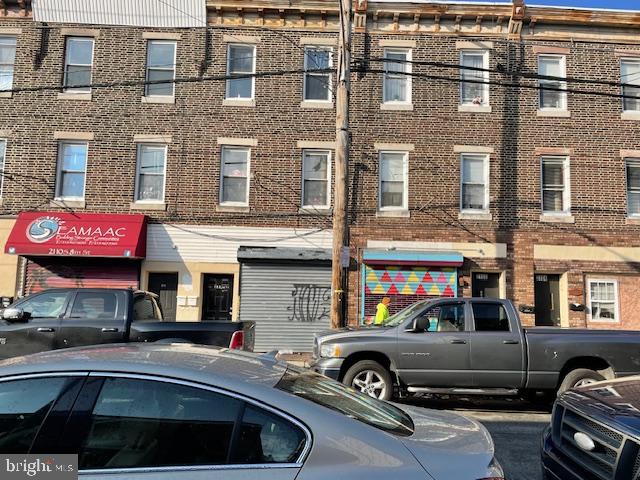 Upgraded apartment in South Philadelphia near Snyder Ave and 8th Street. Very popular area.
