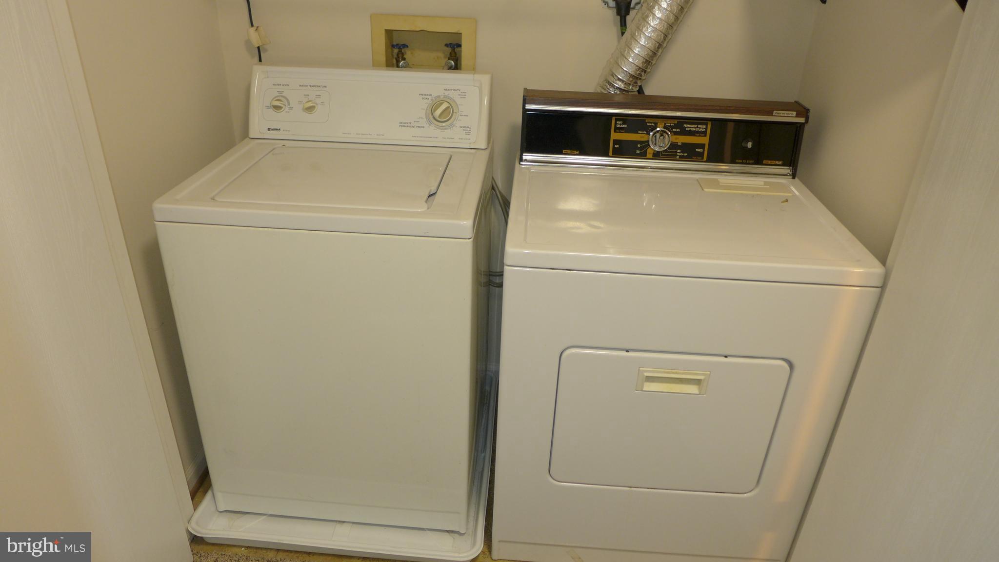 VILLAGE OF HICKORY RIDGE - Residential Lease