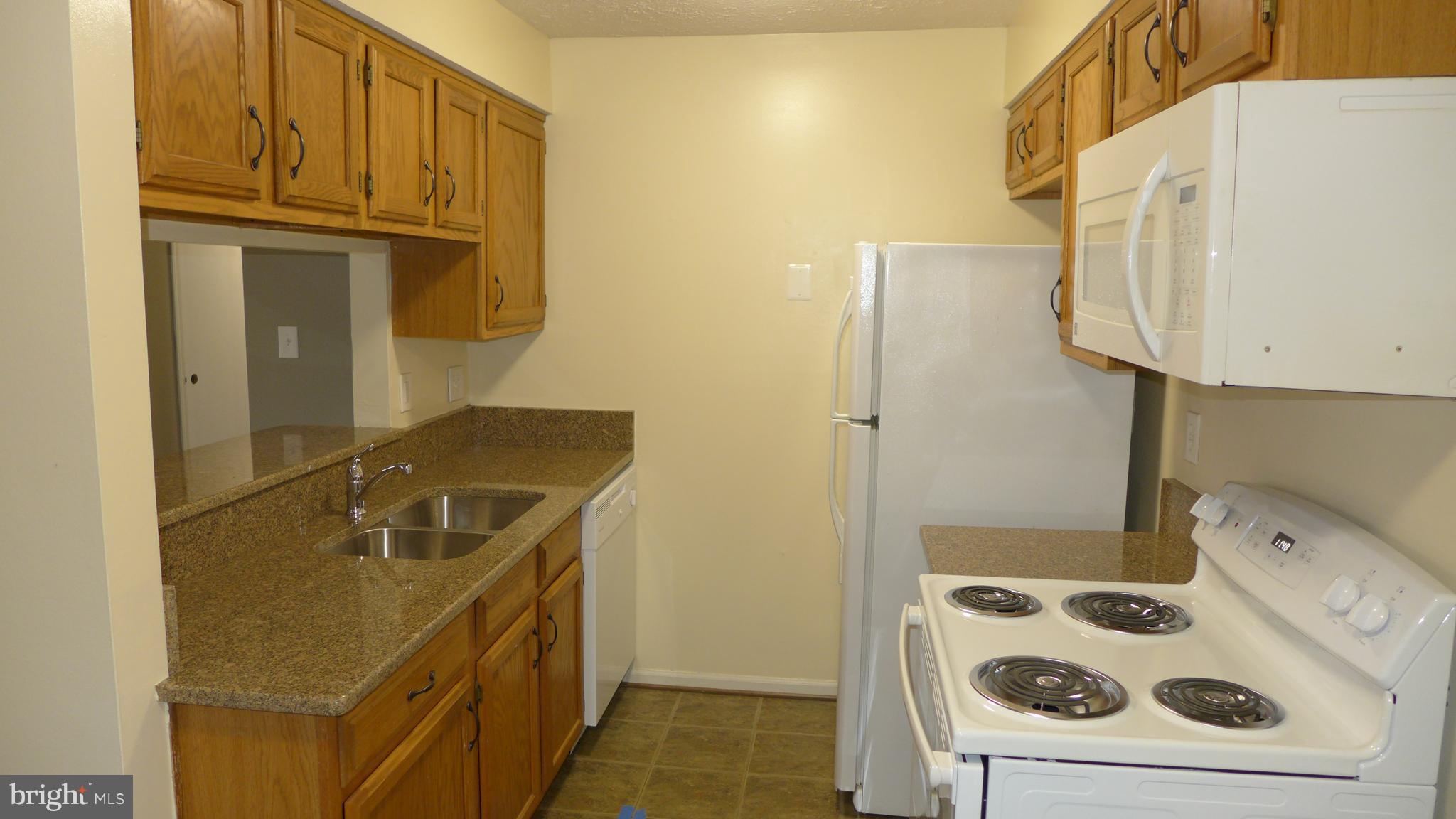 VILLAGE OF HICKORY RIDGE - Residential Lease