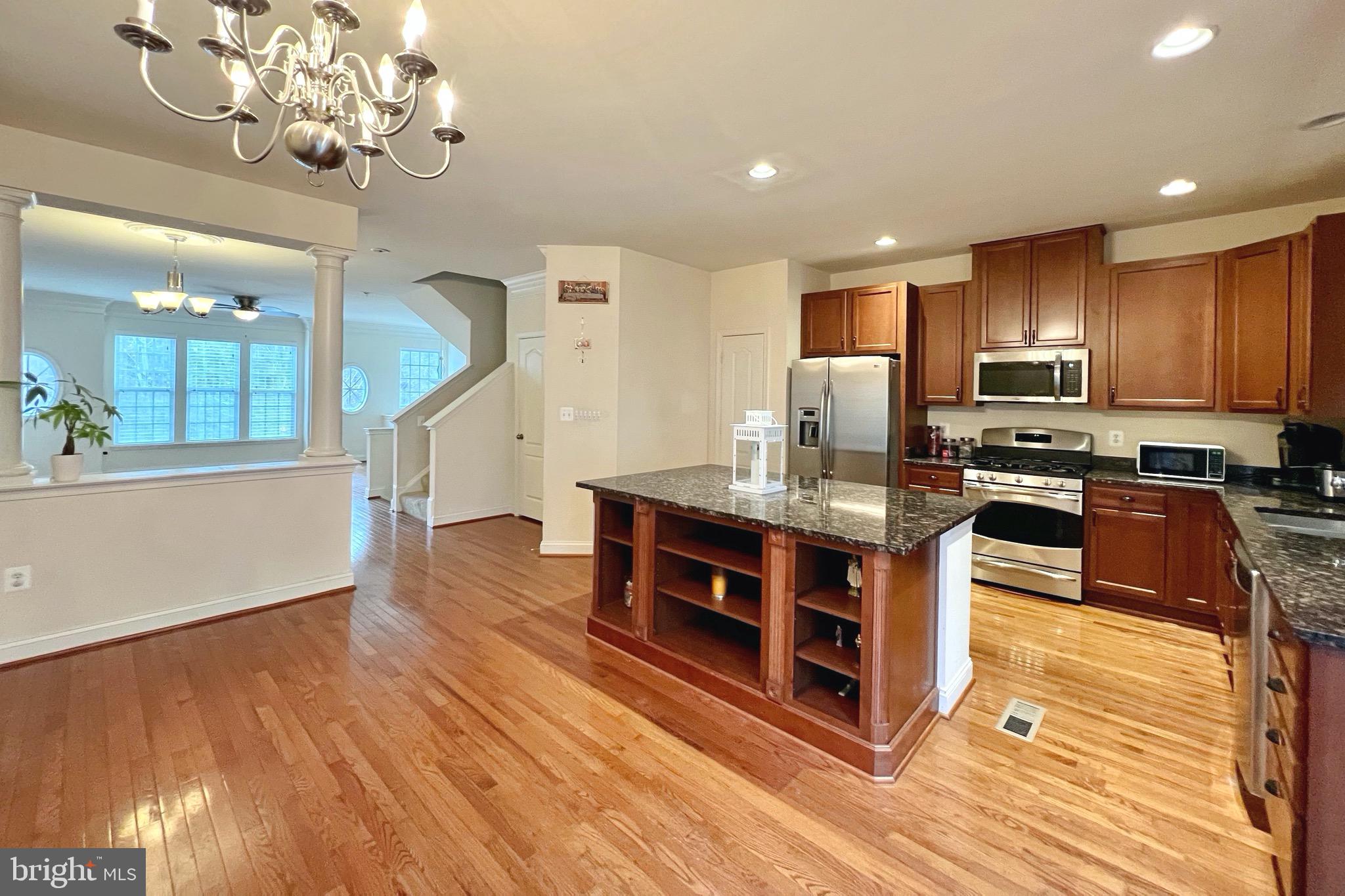 4905 POTOMAC HIGHLANDS CIRCLE