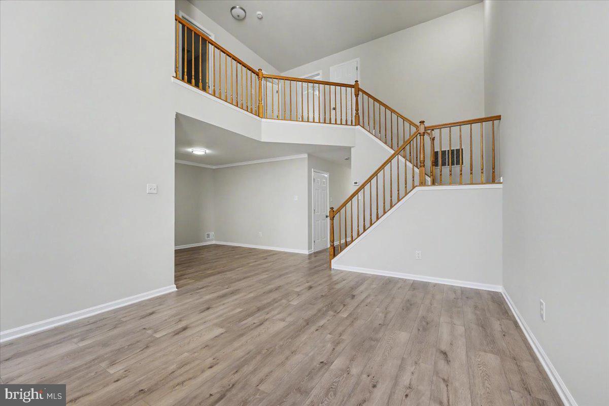 WINNERS CIRCLE - Residential