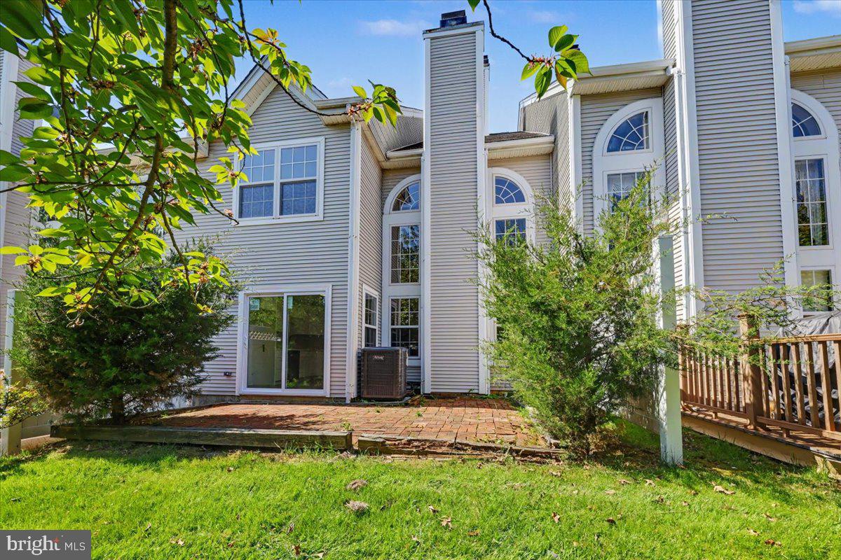 WINNERS CIRCLE - Residential