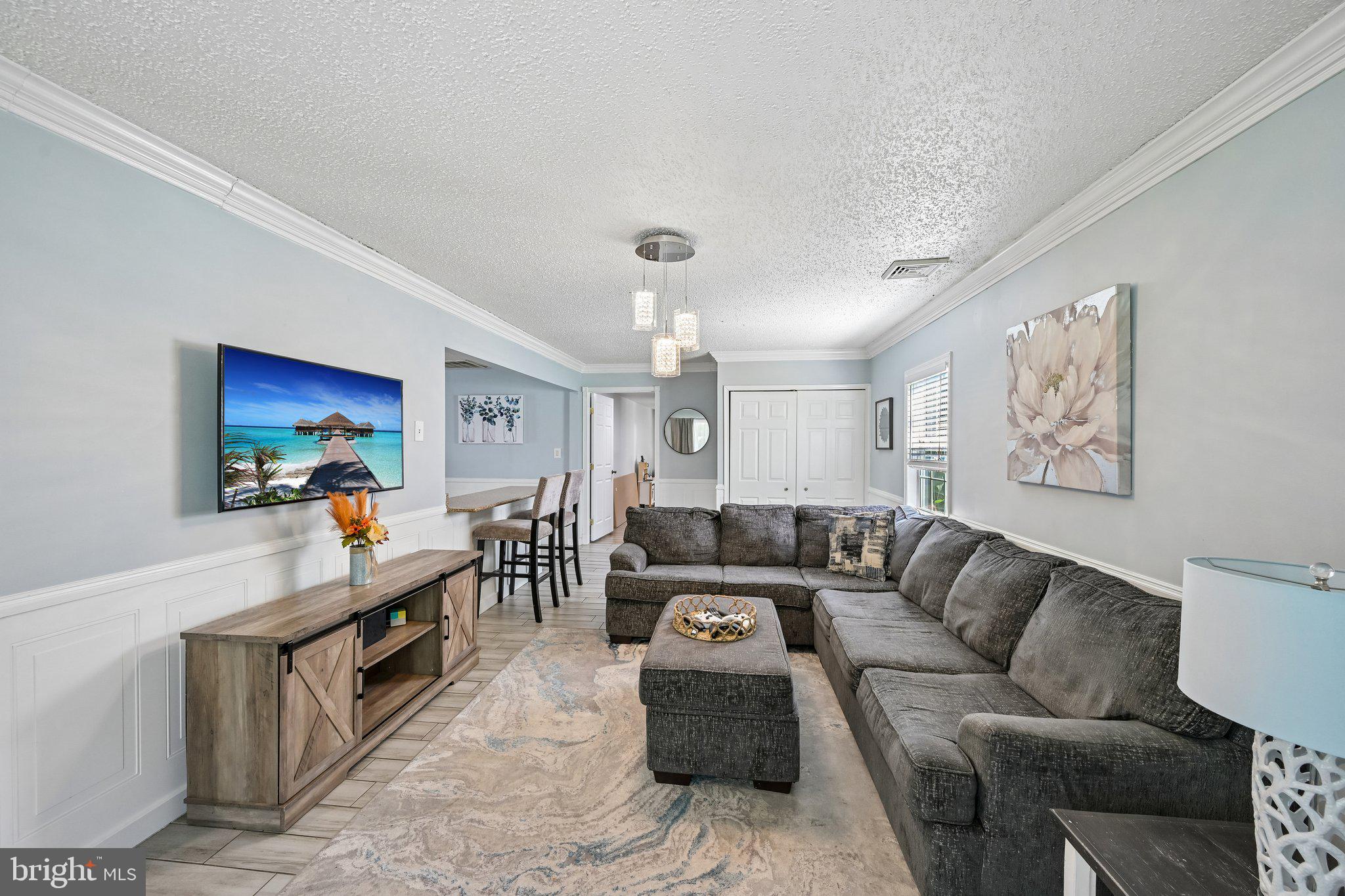 431 MAGNOLIA DRIVE