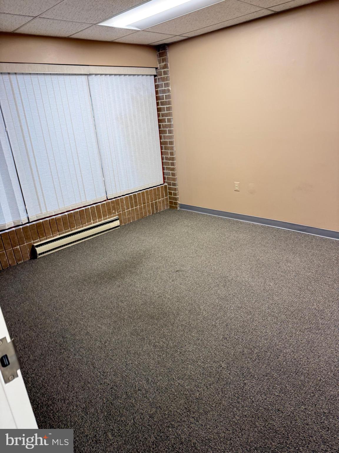 THOMAS JOHNSON SURGERY CENTER - Commercial Lease