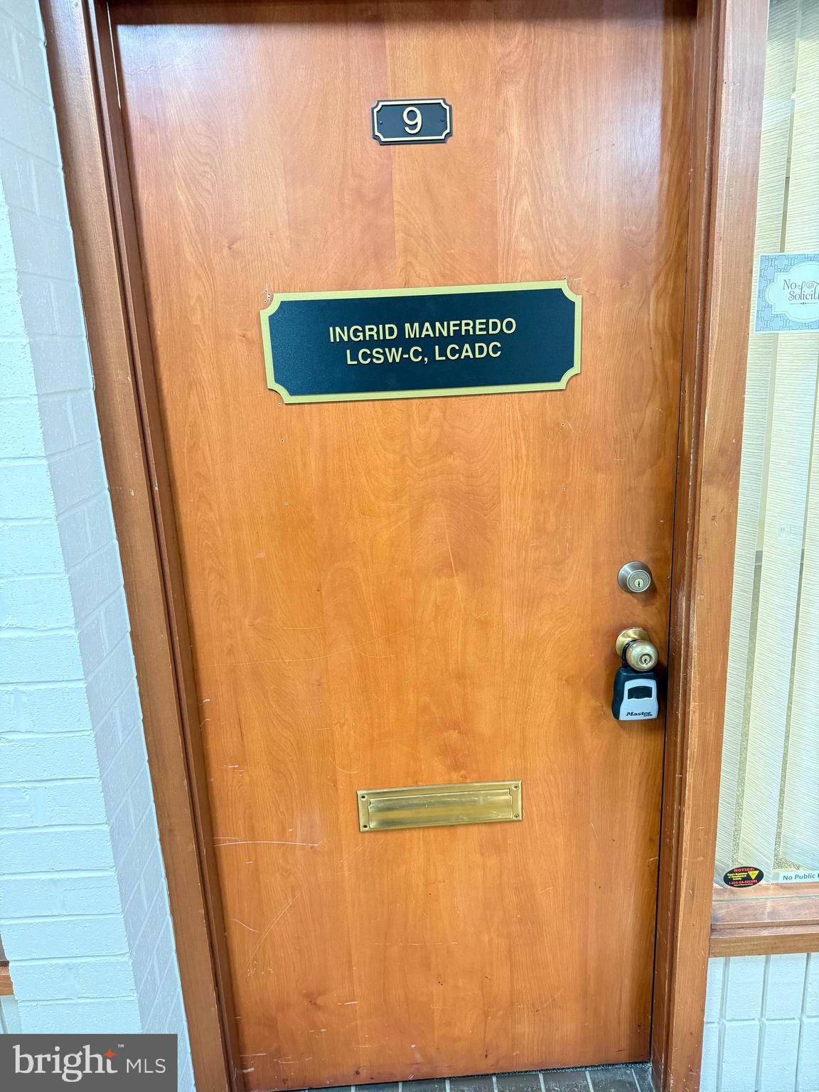 THOMAS JOHNSON SURGERY CENTER - Commercial Lease